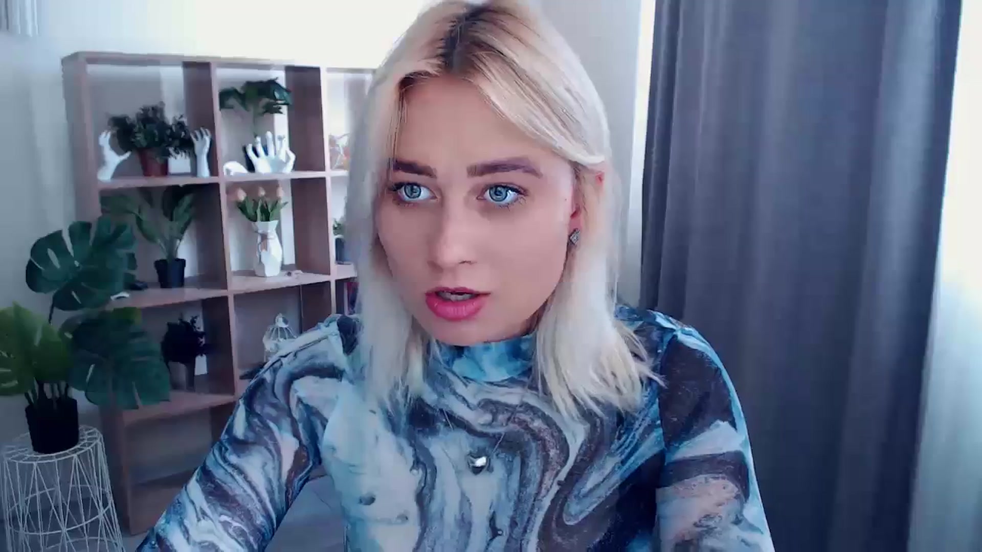 Gallery image thumbnail from Kukla_kolduna's myfreecams stream on, 06/14/2024, 13:11 image 4 of 20