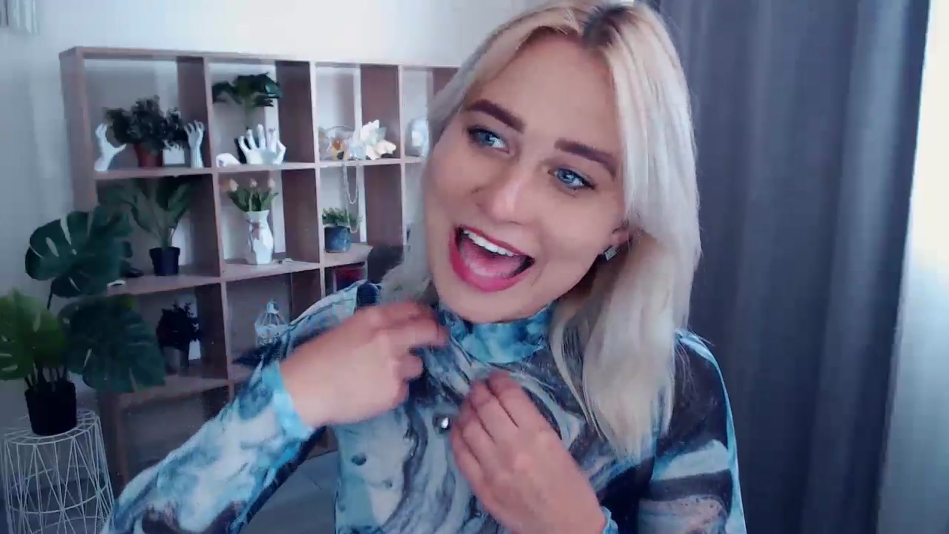 Gallery image thumbnail from Kukla_kolduna's myfreecams stream on, 06/14/2024, 13:25 image 3 of 20