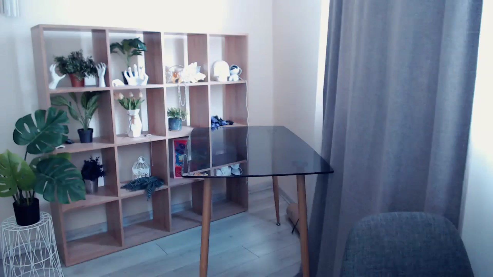 Gallery image thumbnail from Kukla_kolduna's myfreecams stream on, 06/14/2024, 13:25 image 1 of 20