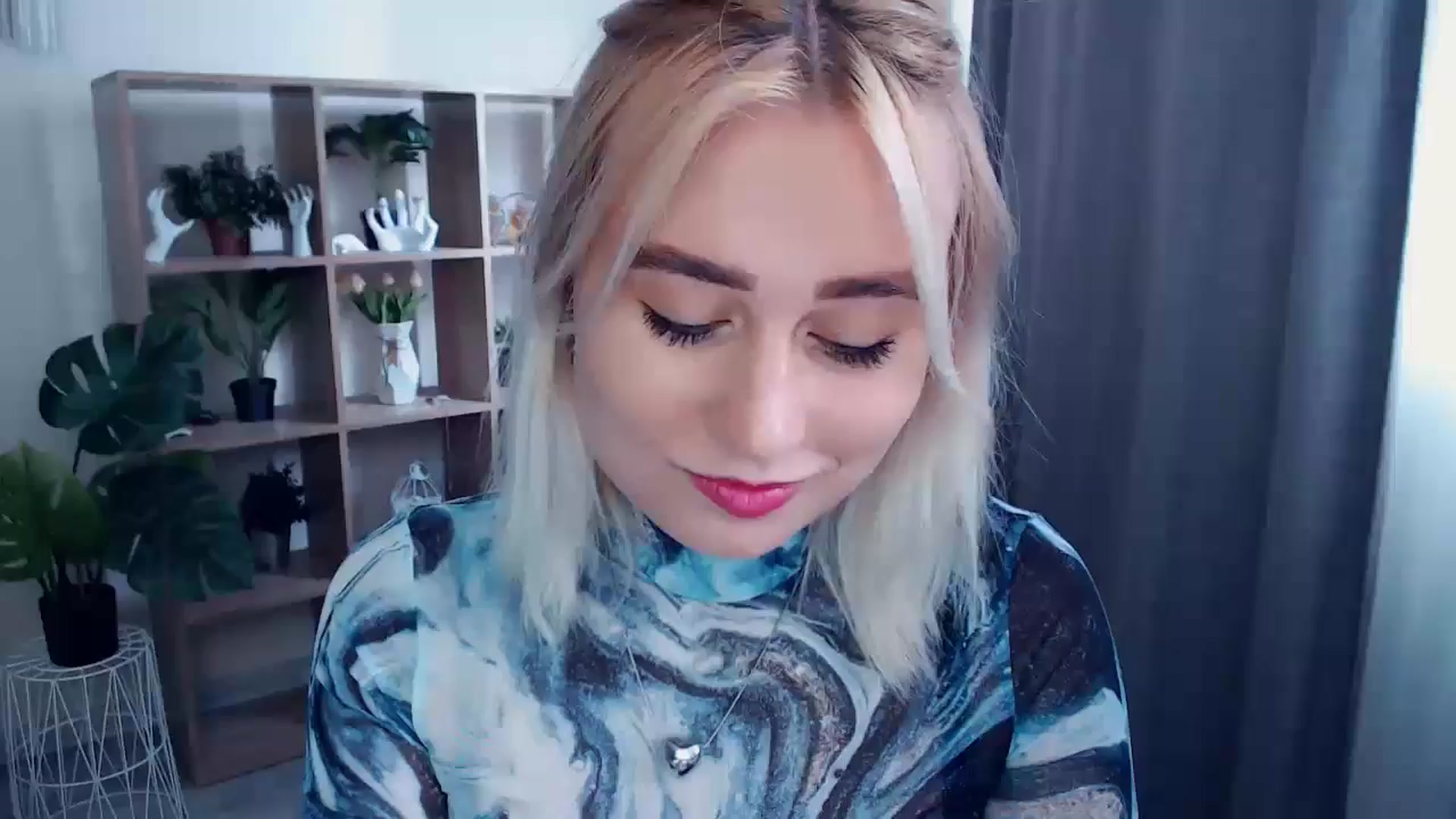 Gallery image thumbnail from Kukla_kolduna's myfreecams stream on, 06/14/2024, 14:09 image 17 of 20