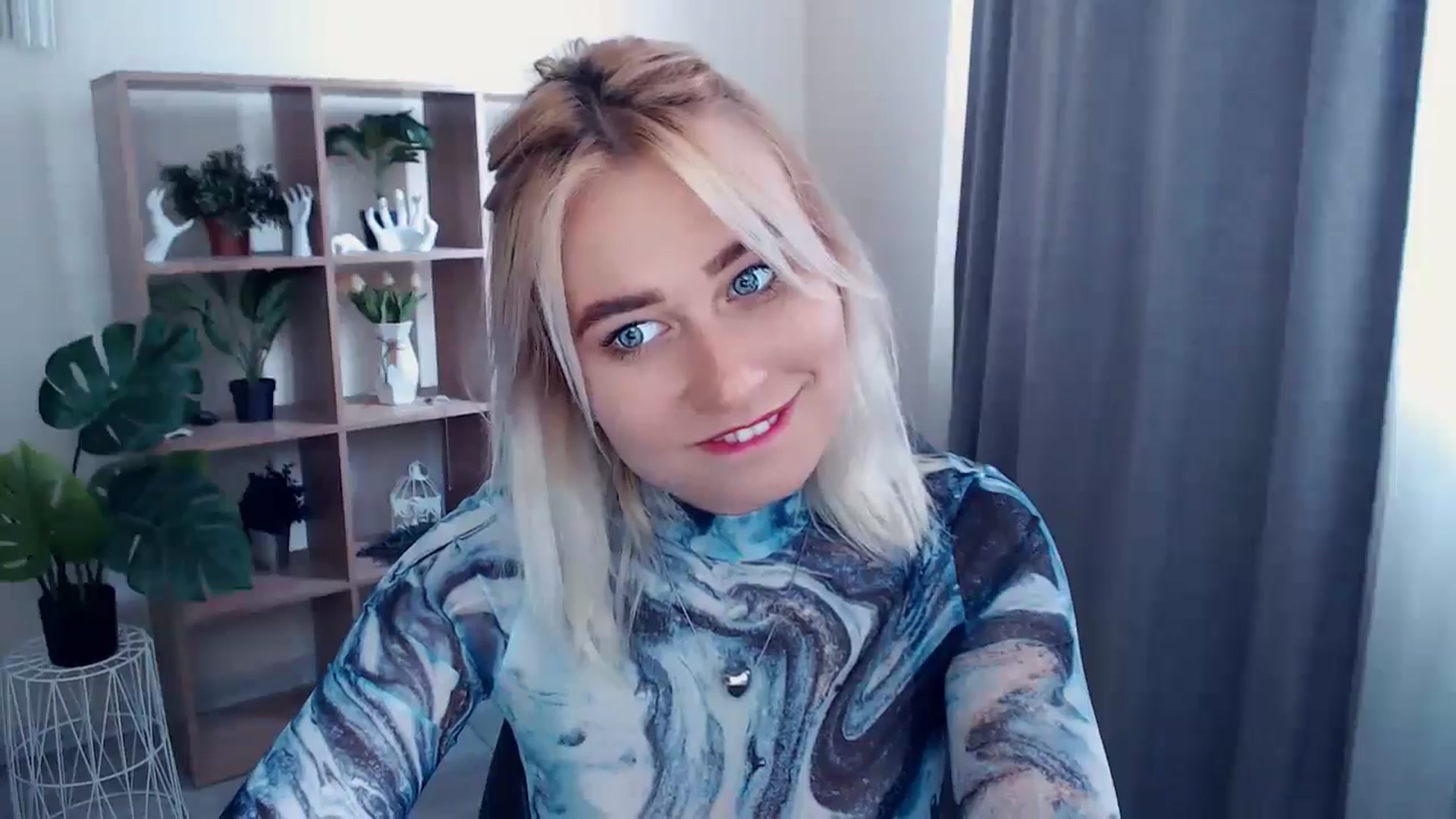Gallery image thumbnail from Kukla_kolduna's myfreecams stream on, 06/14/2024, 14:09 image 10 of 20