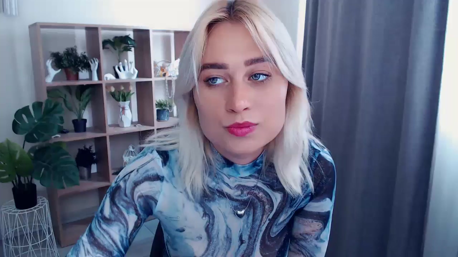 Gallery image thumbnail from Kukla_kolduna's myfreecams stream on, 06/14/2024, 14:09 image 7 of 20