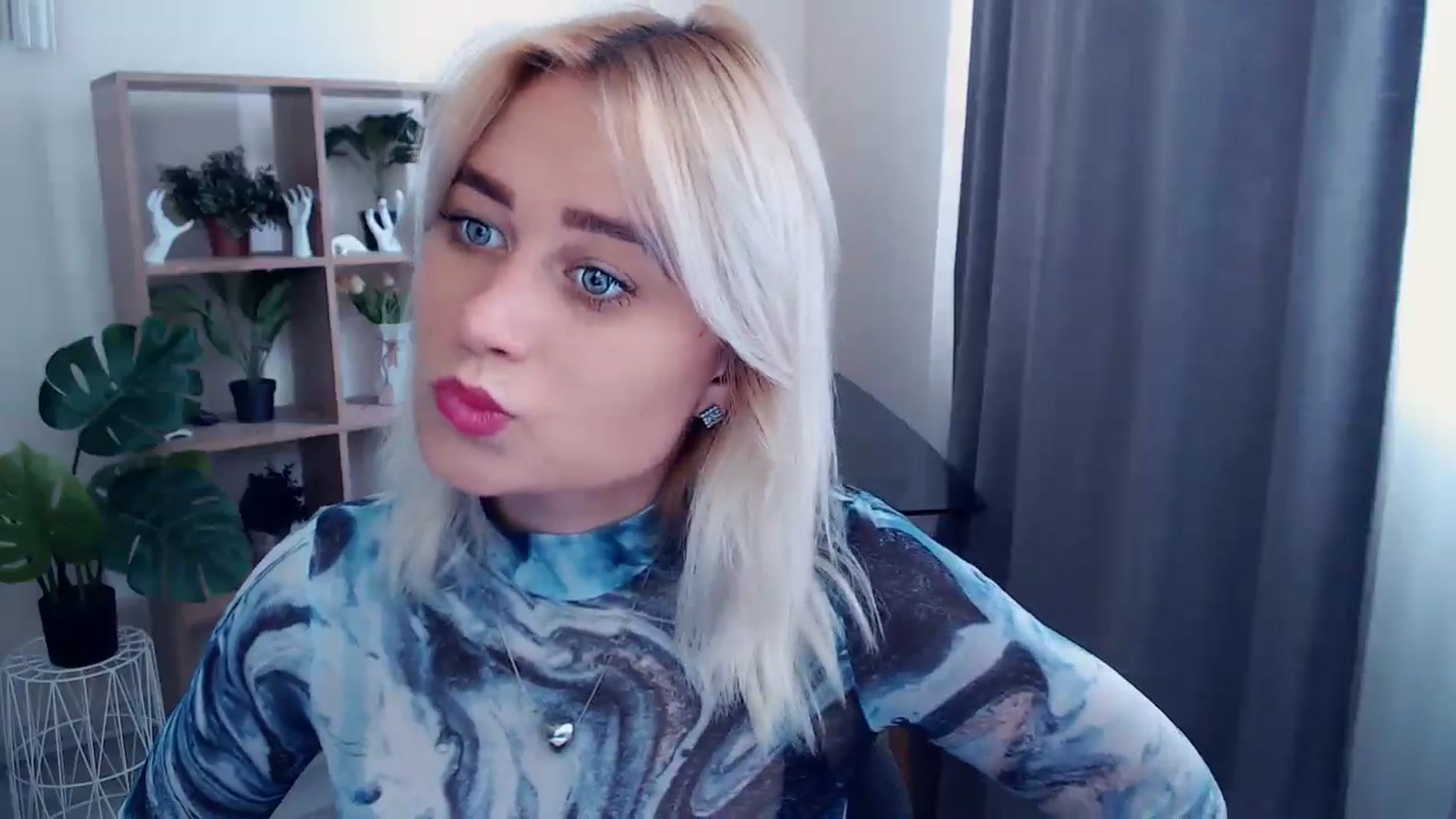 Gallery image thumbnail from Kukla_kolduna's myfreecams stream on, 06/14/2024, 14:09 image 4 of 20