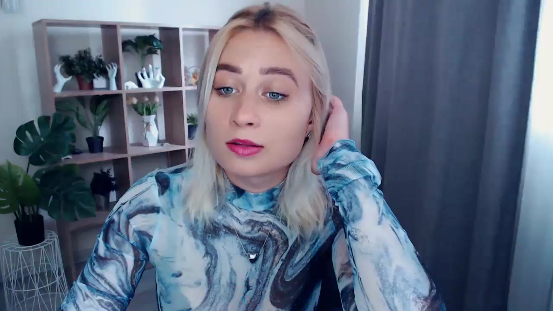 Gallery image thumbnail from Kukla_kolduna's myfreecams stream on, 06/14/2024, 15:56 image 4 of 20