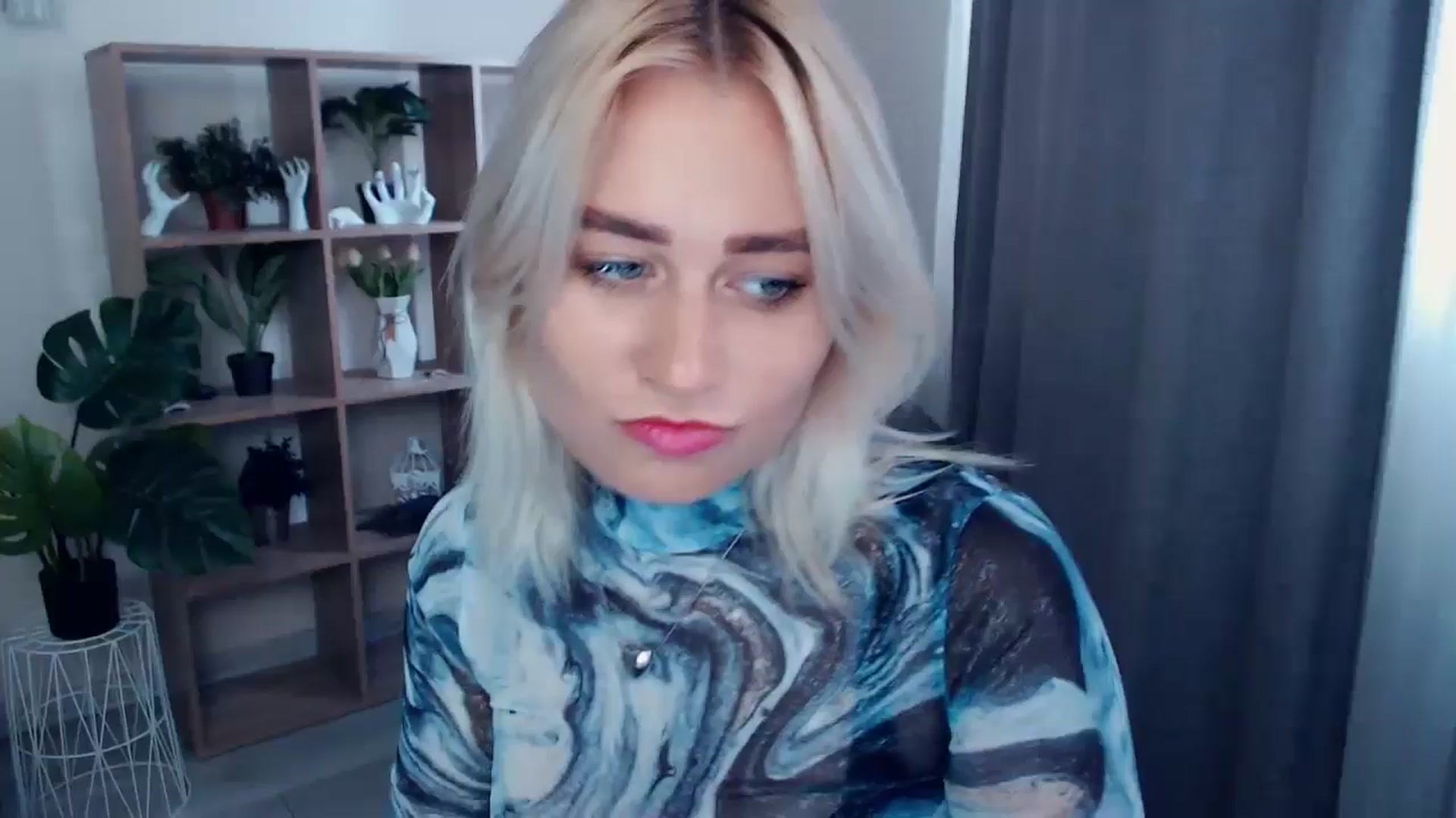 Gallery image thumbnail from Kukla_kolduna's myfreecams stream on, 06/14/2024, 15:56 image 15 of 20