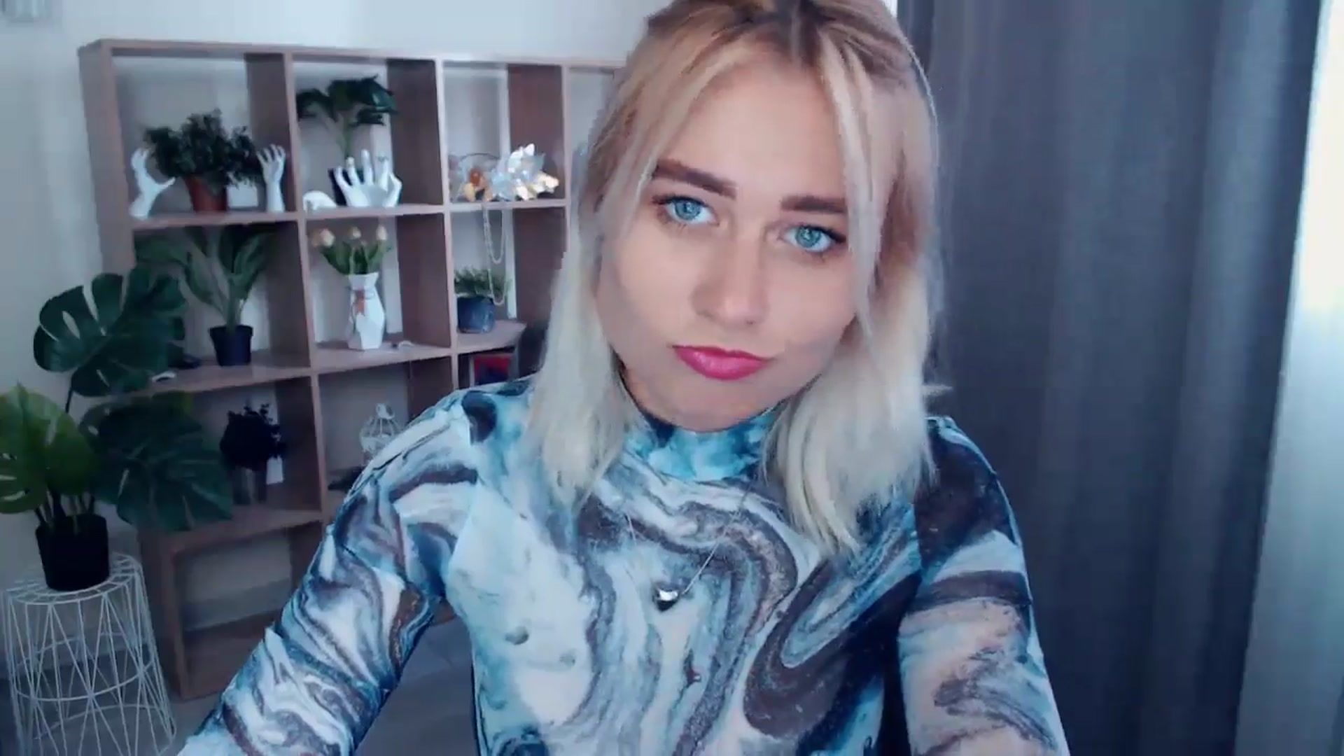Gallery image thumbnail from Kukla_kolduna's myfreecams stream on, 06/14/2024, 15:56 image 10 of 20