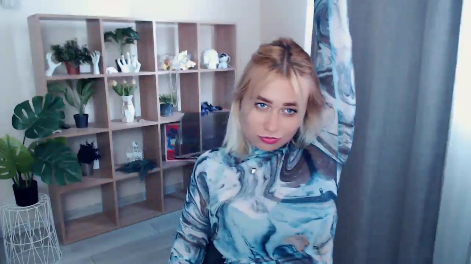 Gallery image thumbnail from Kukla_kolduna's myfreecams stream on, 06/14/2024, 15:56 image 12 of 20