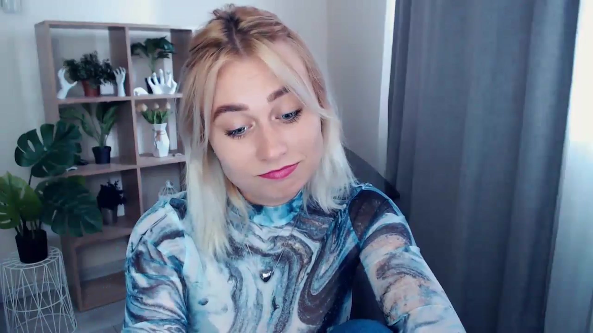 Gallery image thumbnail from Kukla_kolduna's myfreecams stream on, 06/14/2024, 15:56 image 7 of 20