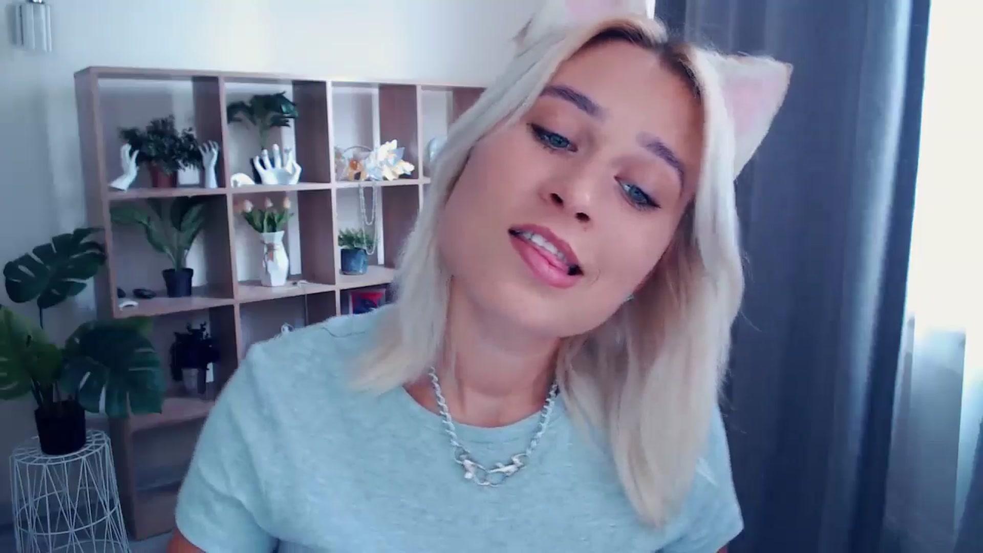 Gallery image thumbnail from Kukla_kolduna's myfreecams stream on, 06/16/2024, 11:56 image 16 of 20