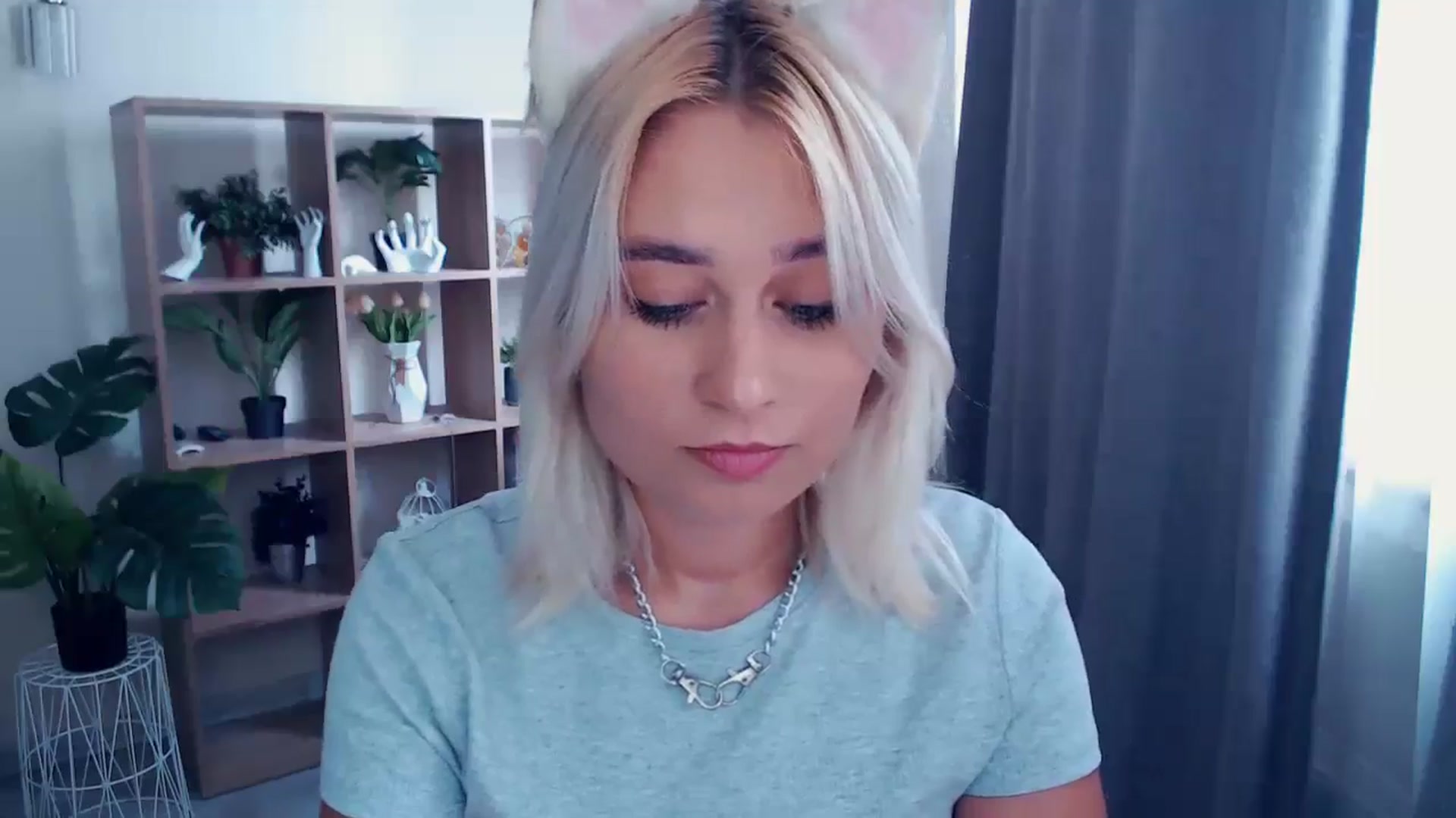 Gallery image thumbnail from Kukla_kolduna's myfreecams stream on, 06/16/2024, 11:56 image 17 of 20