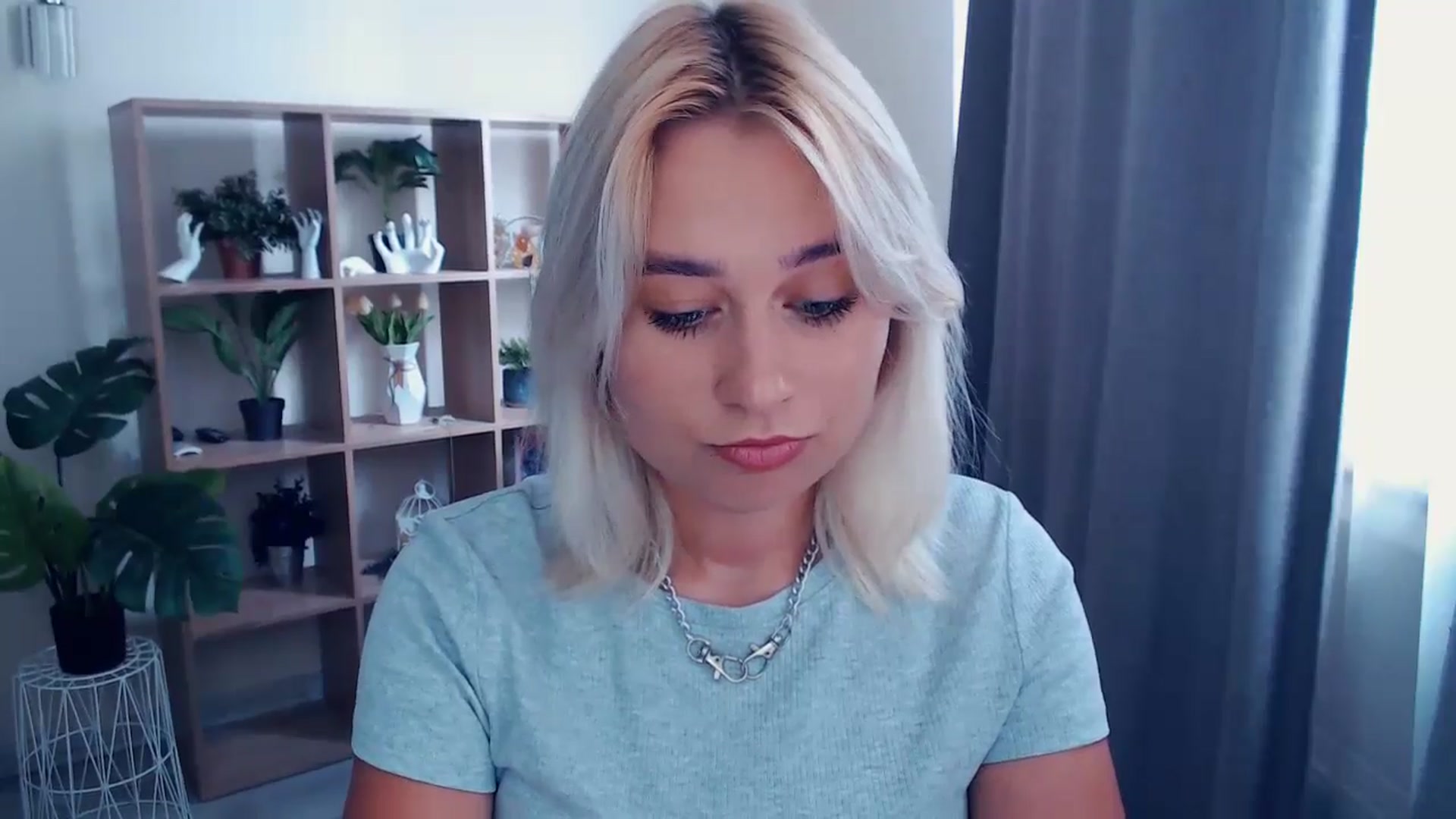 Gallery image thumbnail from Kukla_kolduna's myfreecams stream on, 06/16/2024, 11:56 image 4 of 20