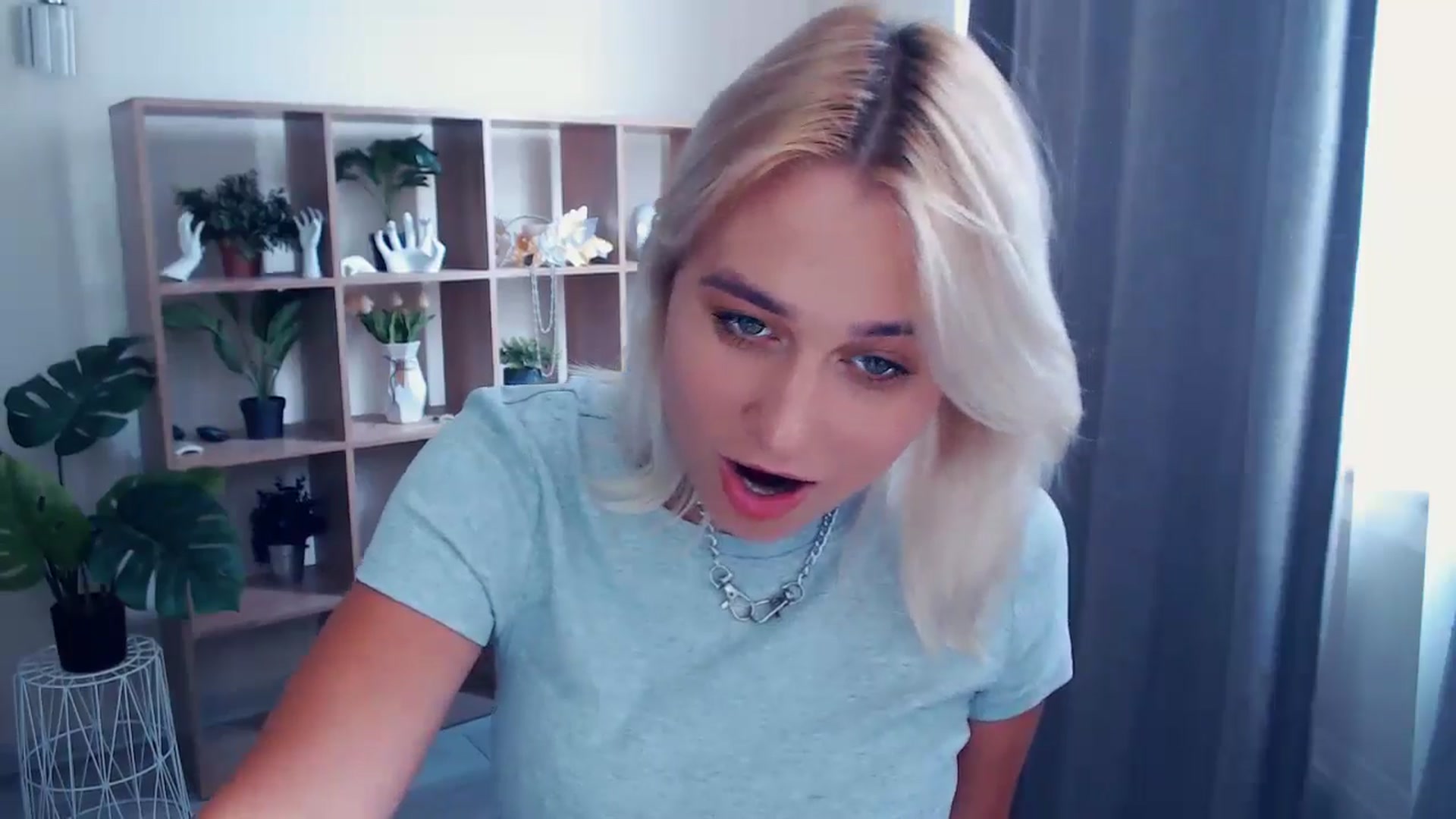 Gallery image thumbnail from Kukla_kolduna's myfreecams stream on, 06/16/2024, 12:53 image 6 of 20
