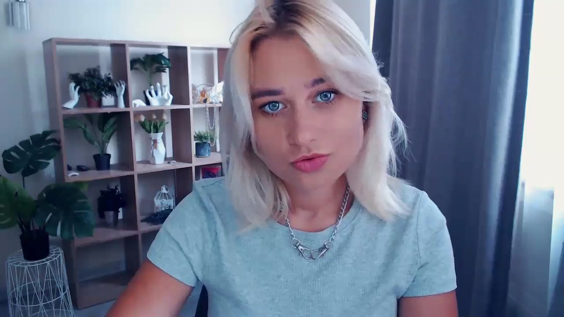 Gallery image thumbnail from Kukla_kolduna's myfreecams stream on, 06/16/2024, 12:53 image 4 of 20