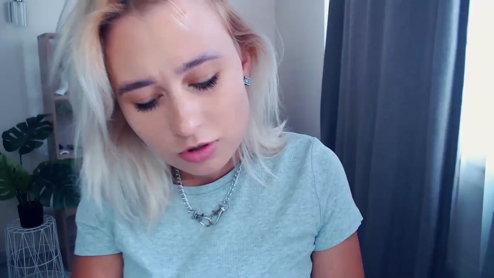 Gallery image thumbnail from Kukla_kolduna's myfreecams stream on, 06/16/2024, 12:53 image 19 of 20