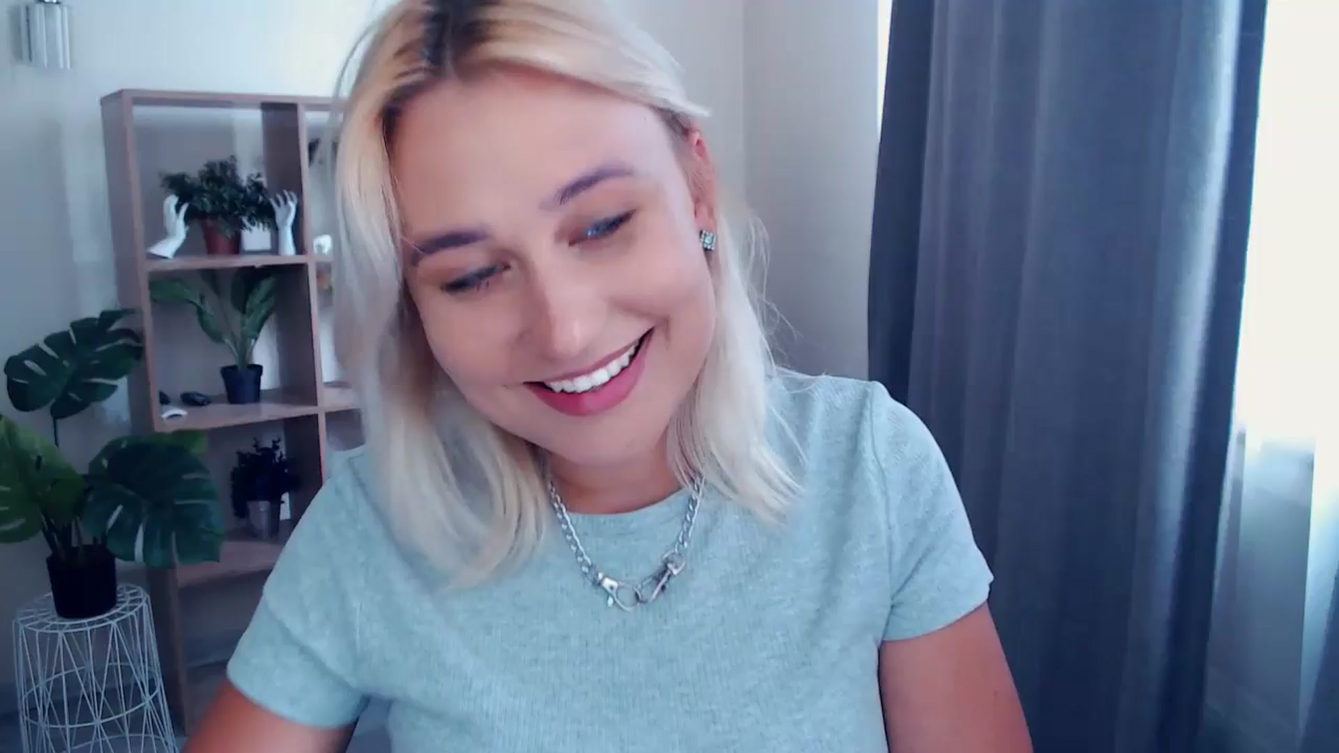 Gallery image thumbnail from Kukla_kolduna's myfreecams stream on, 06/16/2024, 12:53 image 10 of 20