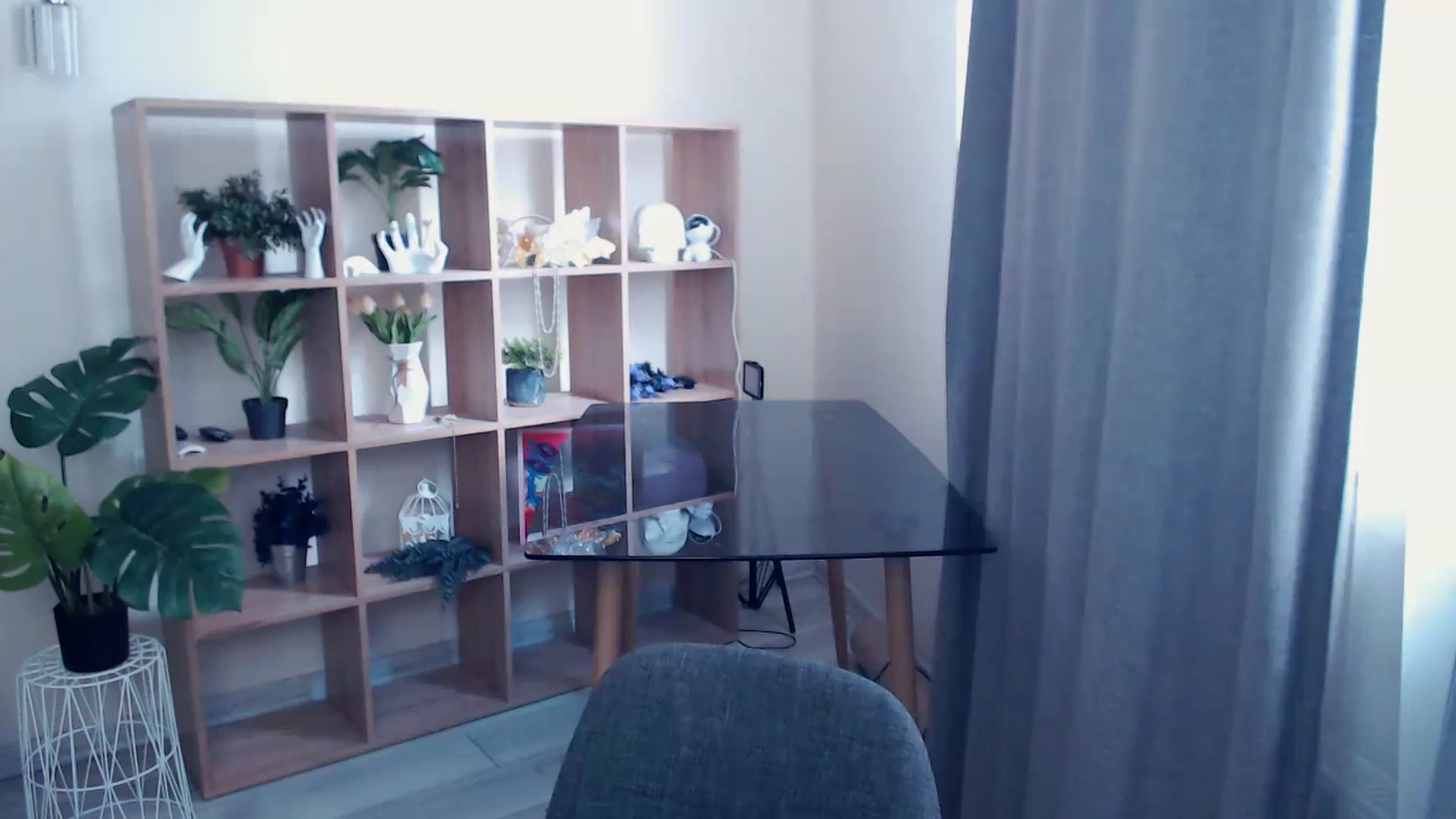 Gallery image thumbnail from Kukla_kolduna's myfreecams stream on, 06/16/2024, 14:19 image 1 of 20