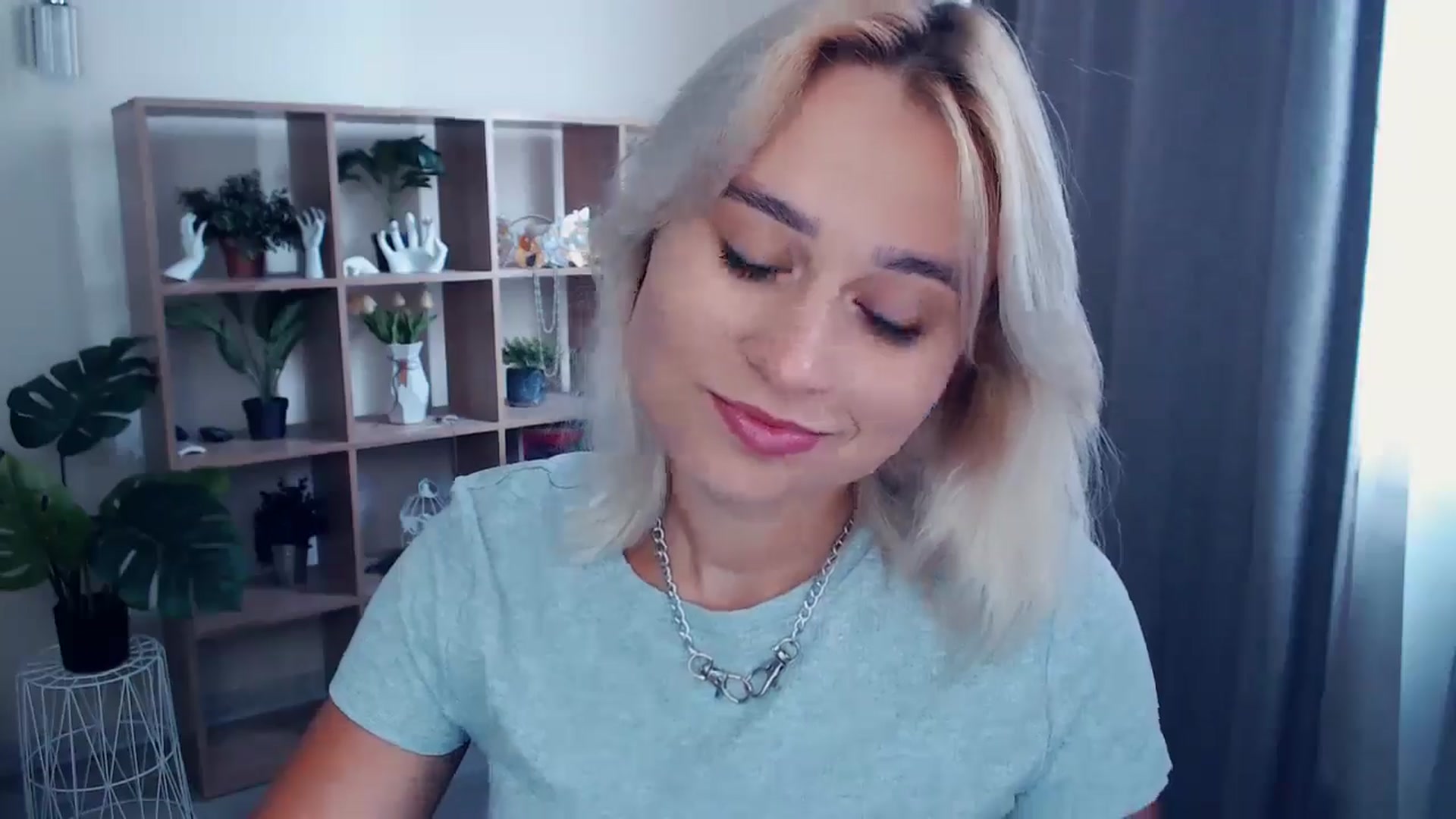 Gallery image thumbnail from Kukla_kolduna's myfreecams stream on, 06/16/2024, 14:19 image 6 of 20