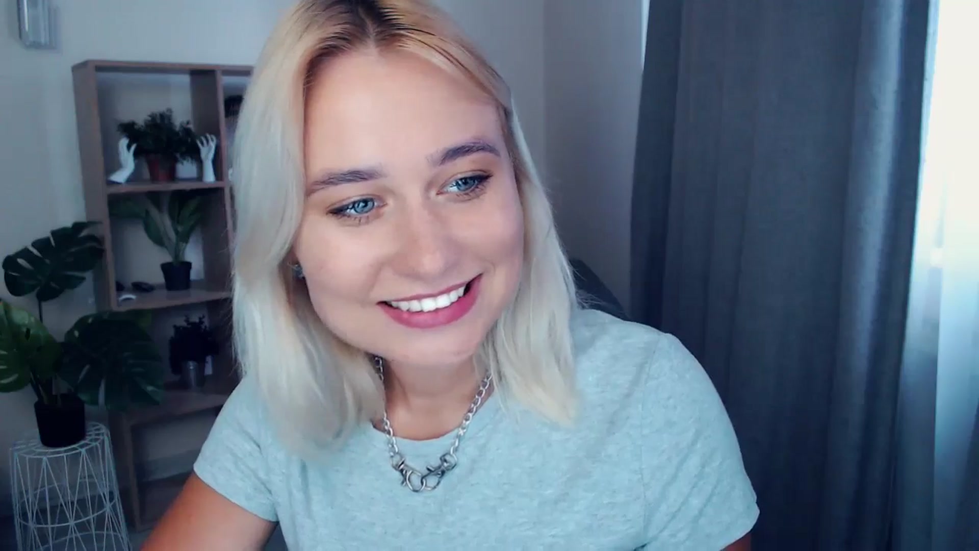 Gallery image thumbnail from Kukla_kolduna's myfreecams stream on, 06/16/2024, 17:06 image 17 of 20