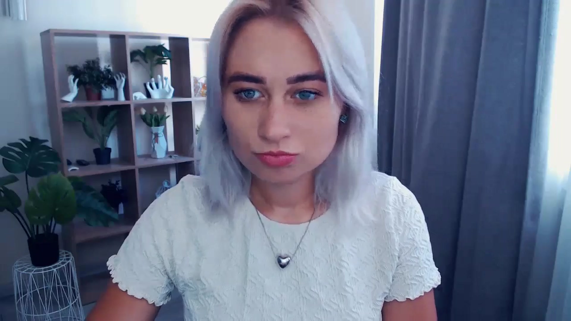 Gallery image thumbnail from Kukla_kolduna's myfreecams stream on, 06/21/2024, 14:07 image 17 of 20