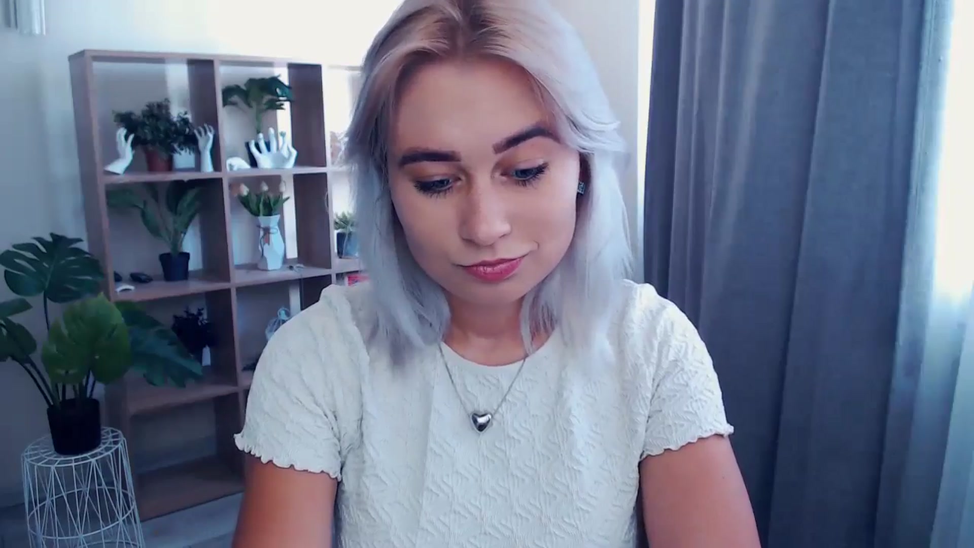 Gallery image thumbnail from Kukla_kolduna's myfreecams stream on, 06/21/2024, 14:07 image 4 of 20