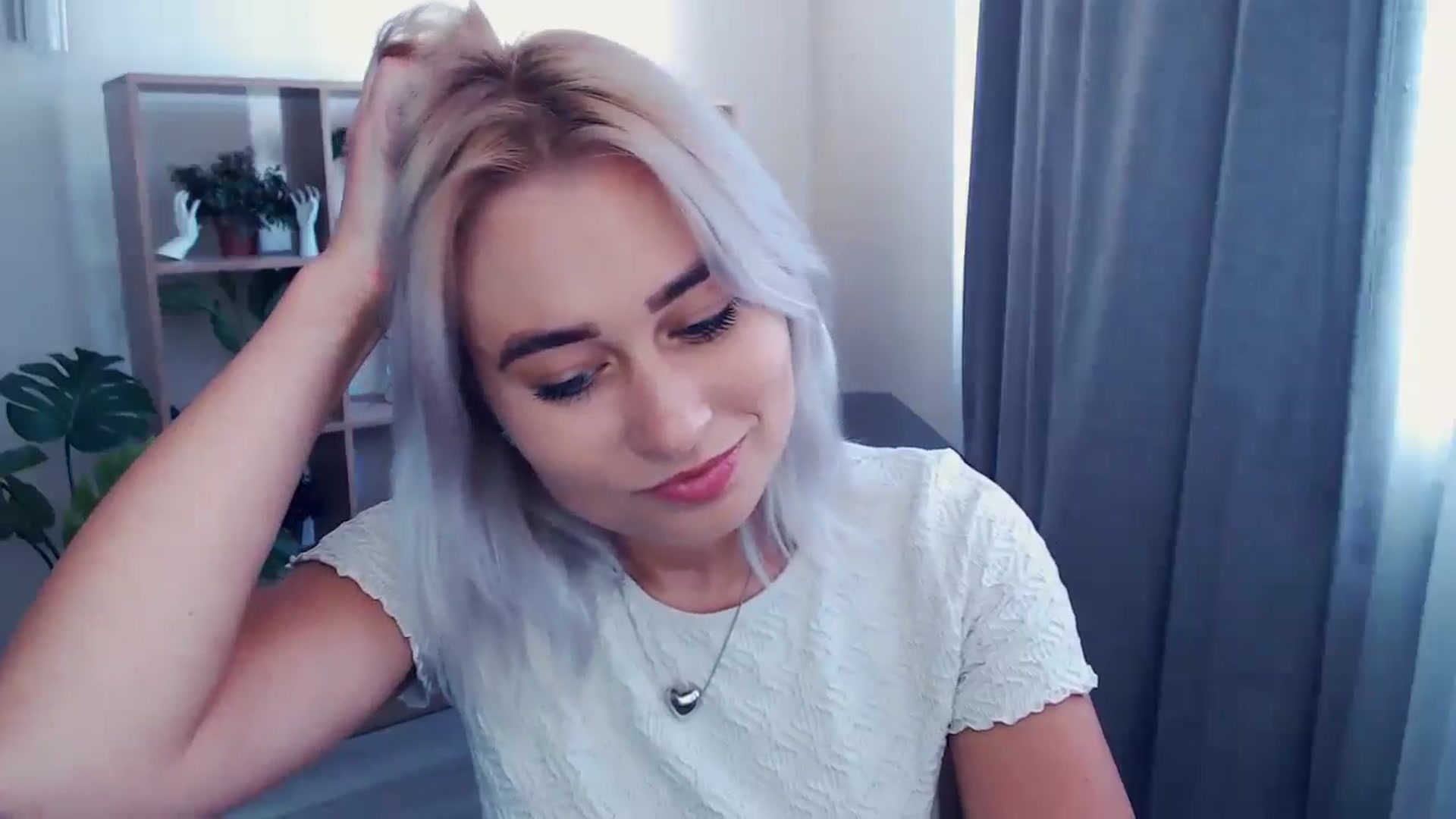 Gallery image thumbnail from Kukla_kolduna's myfreecams stream on, 06/21/2024, 14:07 image 11 of 20