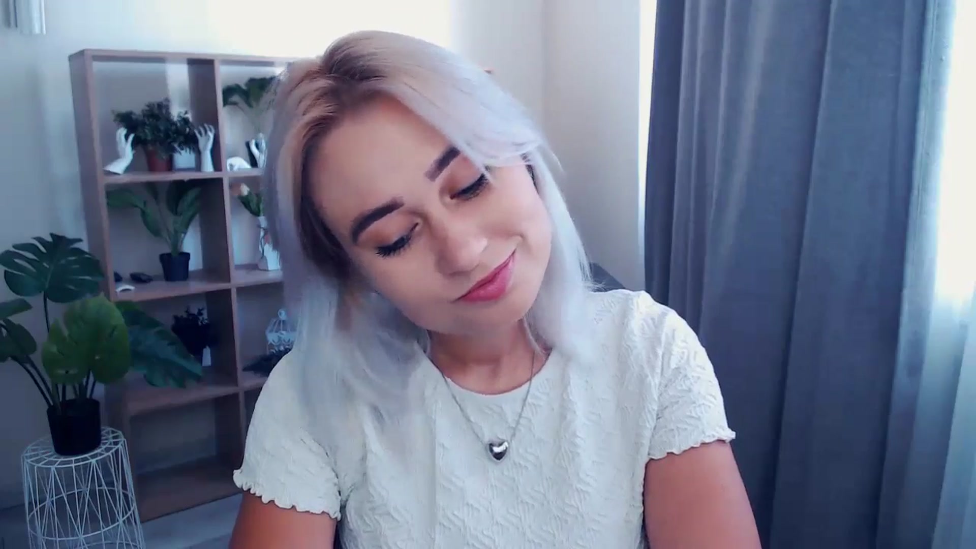 Gallery image thumbnail from Kukla_kolduna's myfreecams stream on, 06/21/2024, 14:07 image 13 of 20