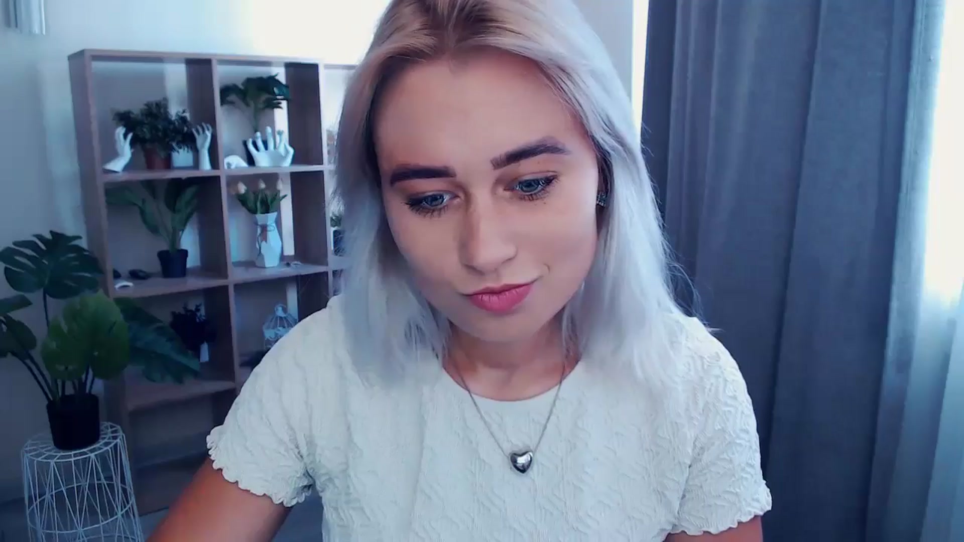 Gallery image thumbnail from Kukla_kolduna's myfreecams stream on, 06/21/2024, 14:32 image 11 of 20