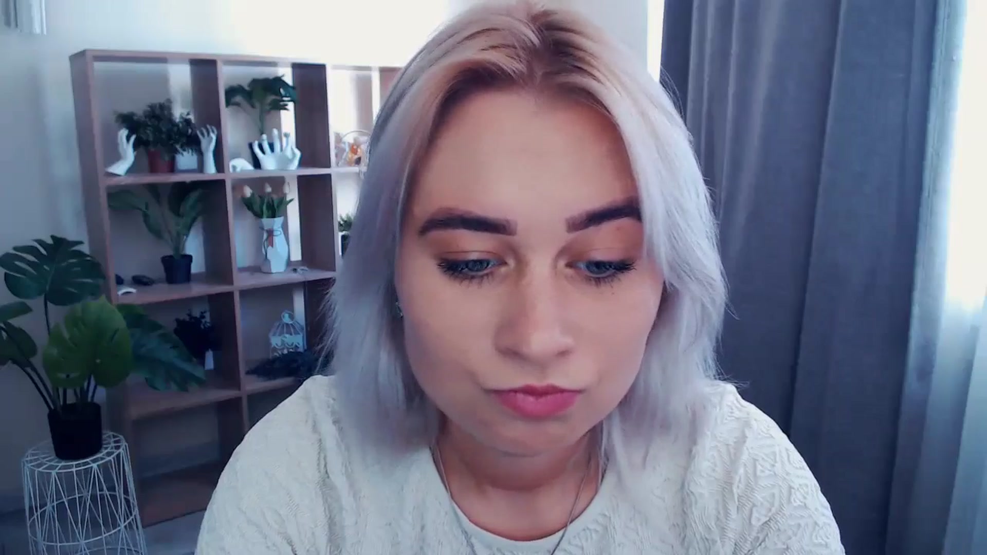 Gallery image thumbnail from Kukla_kolduna's myfreecams stream on, 06/21/2024, 14:32 image 9 of 20