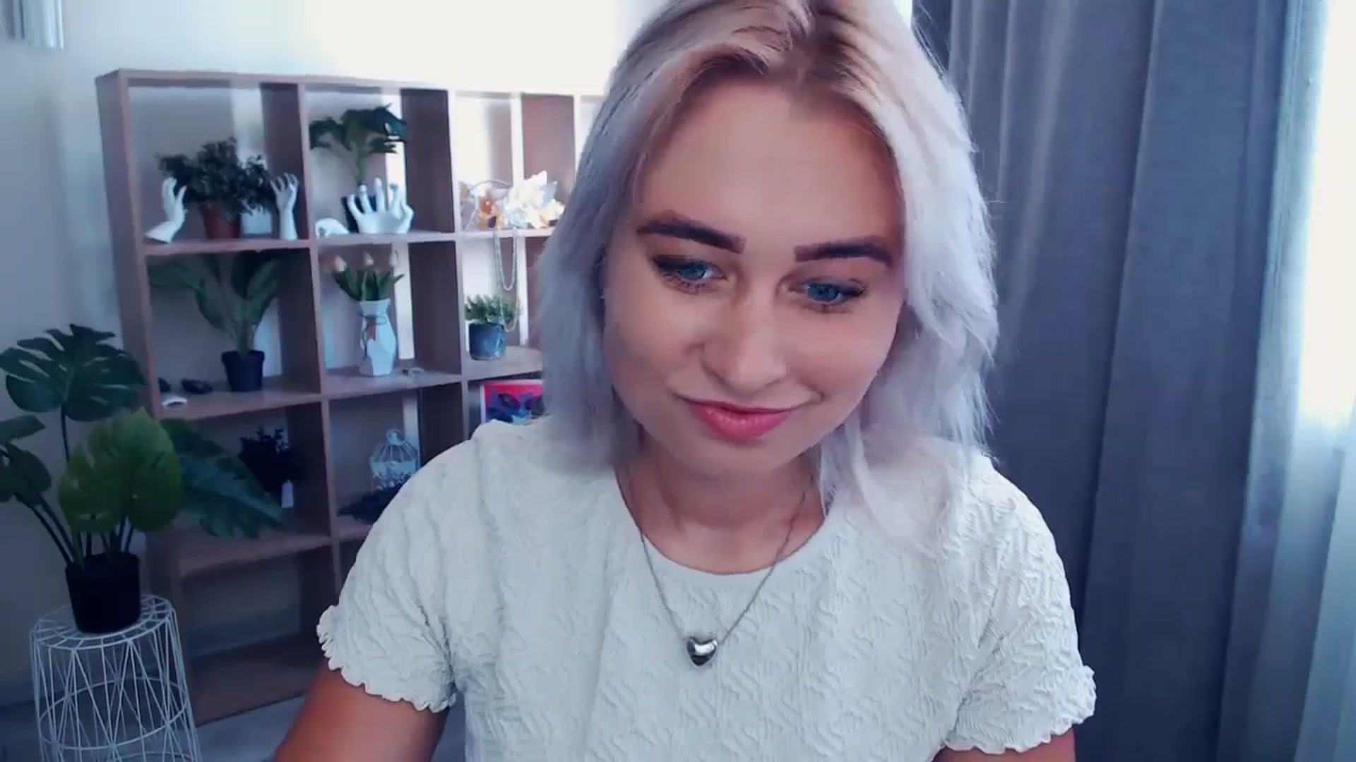 Gallery image thumbnail from Kukla_kolduna's myfreecams stream on, 06/21/2024, 14:32 image 7 of 20