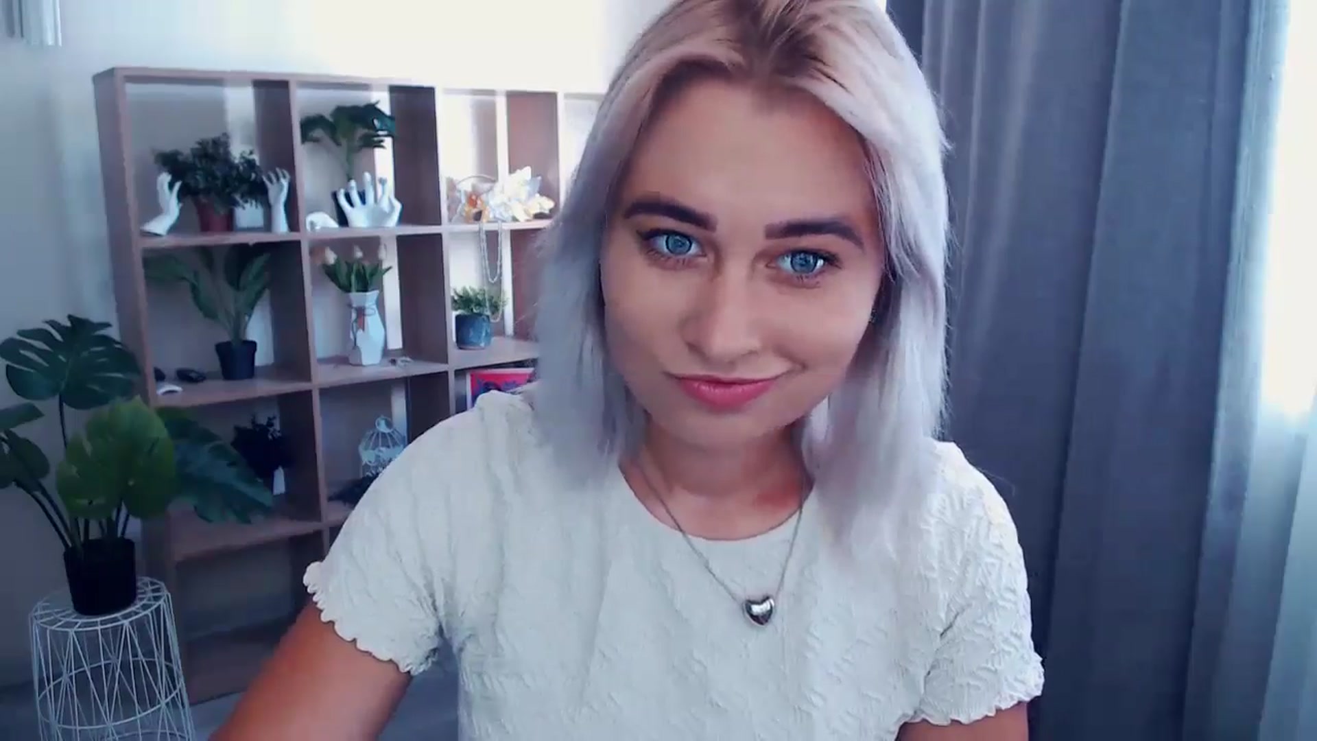 Gallery image thumbnail from Kukla_kolduna's myfreecams stream on, 06/21/2024, 14:32 image 15 of 20
