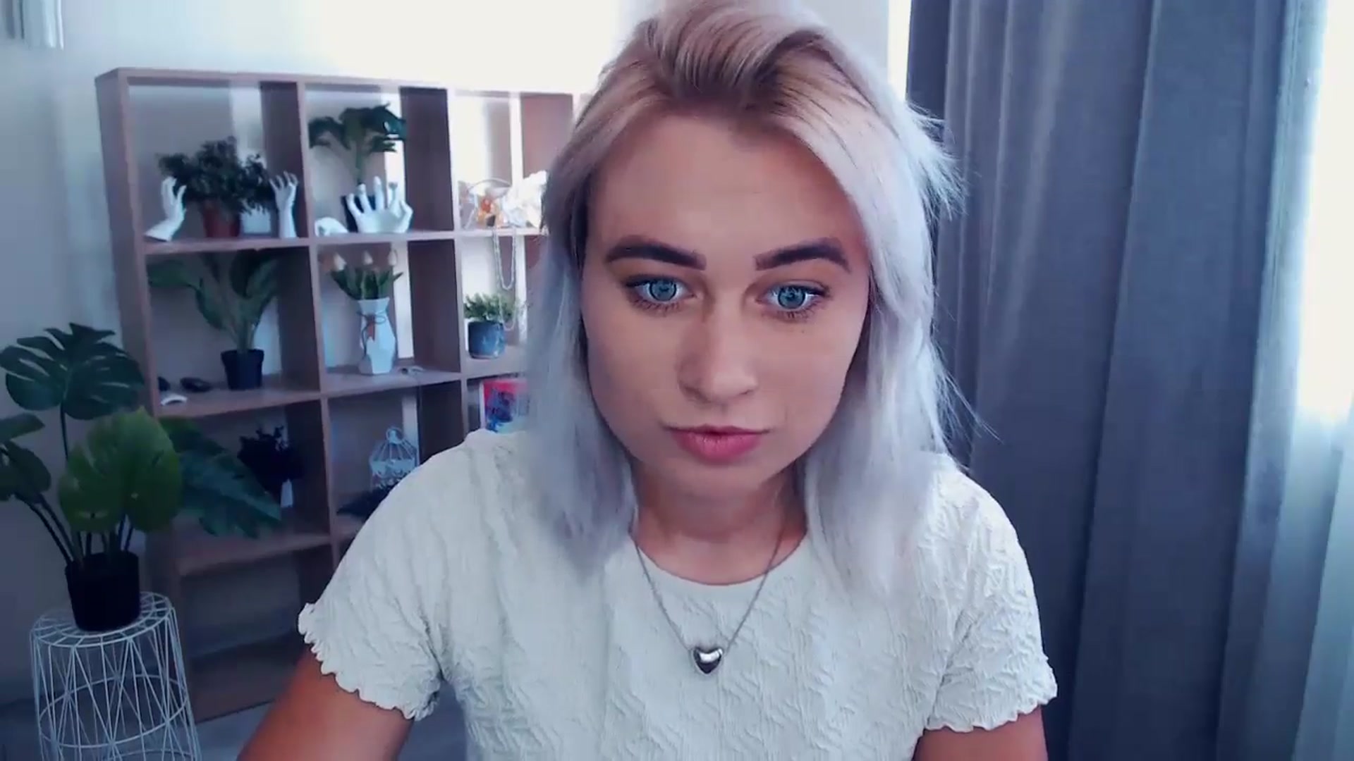 Gallery image thumbnail from Kukla_kolduna's myfreecams stream on, 06/21/2024, 14:32 image 5 of 20