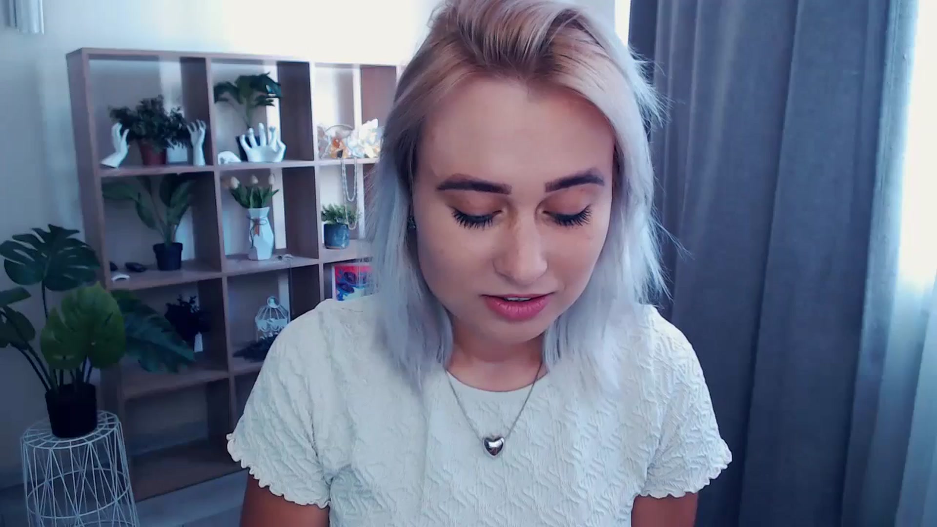 Gallery image thumbnail from Kukla_kolduna's myfreecams stream on, 06/21/2024, 14:32 image 1 of 20