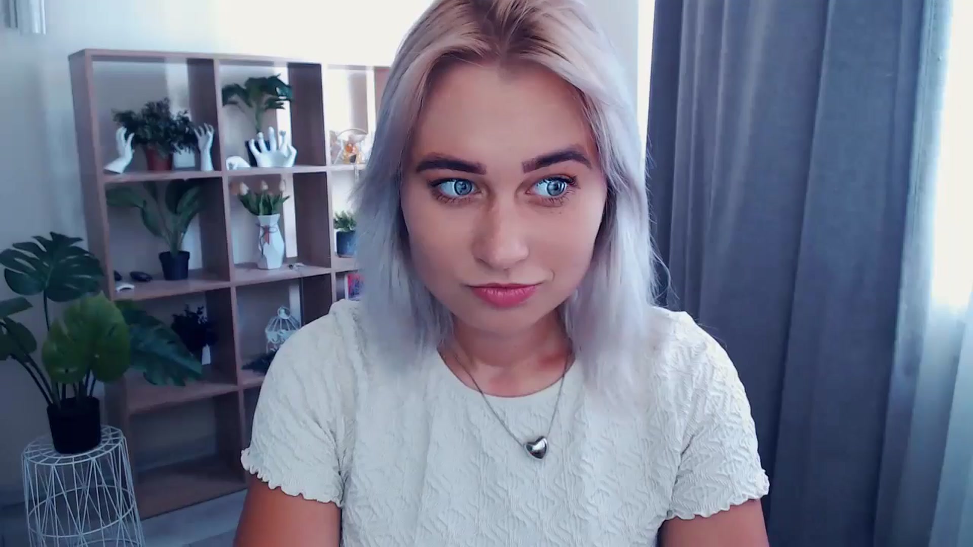 Gallery image thumbnail from Kukla_kolduna's myfreecams stream on, 06/21/2024, 14:32 image 19 of 20