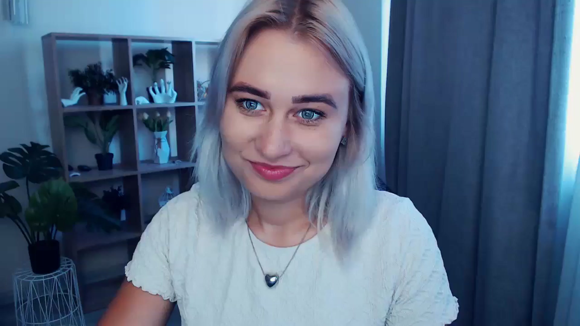 Gallery image thumbnail from Kukla_kolduna's myfreecams stream on, 06/21/2024, 16:13 image 9 of 20