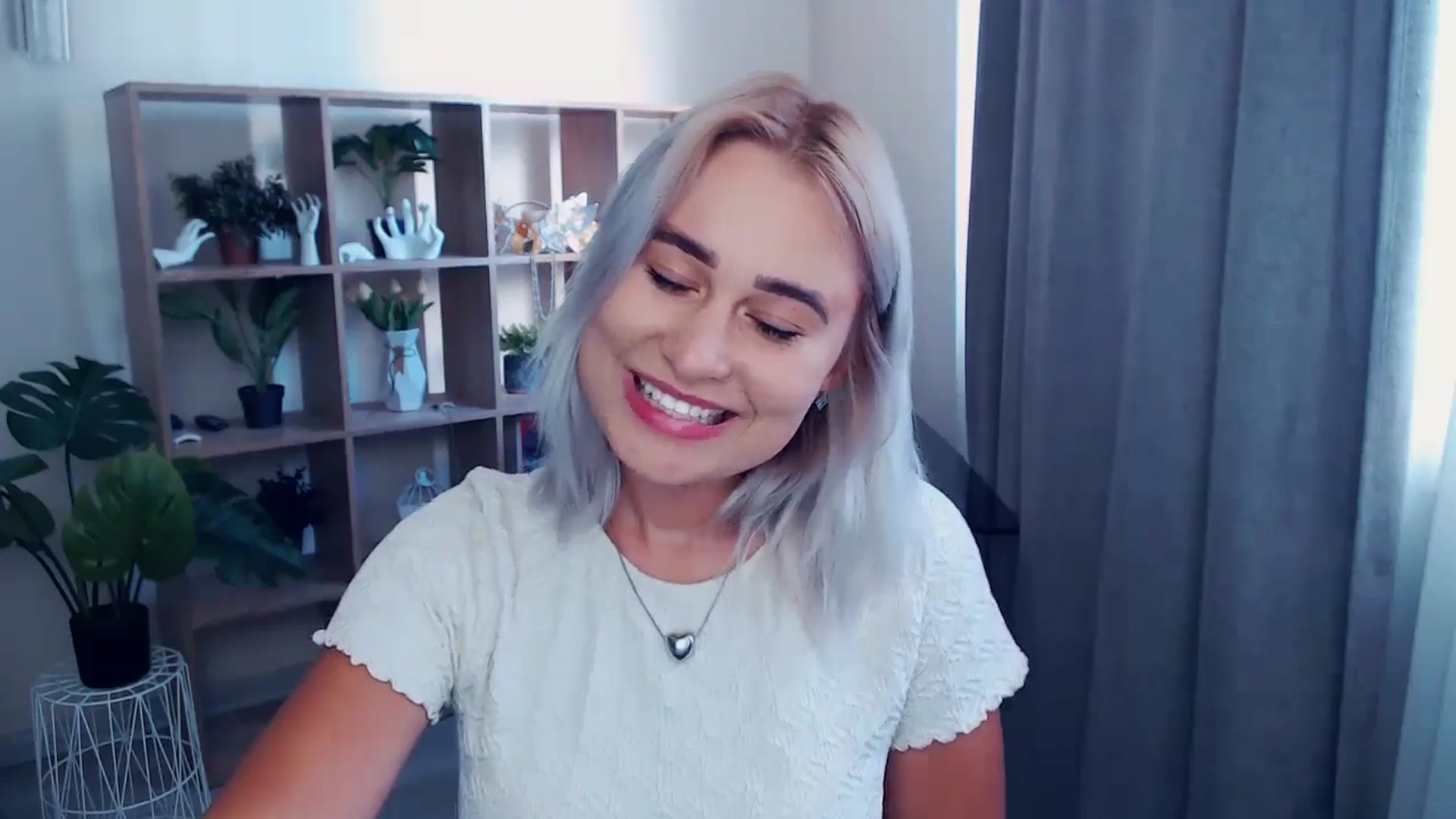 Gallery image thumbnail from Kukla_kolduna's myfreecams stream on, 06/21/2024, 16:13 image 20 of 20