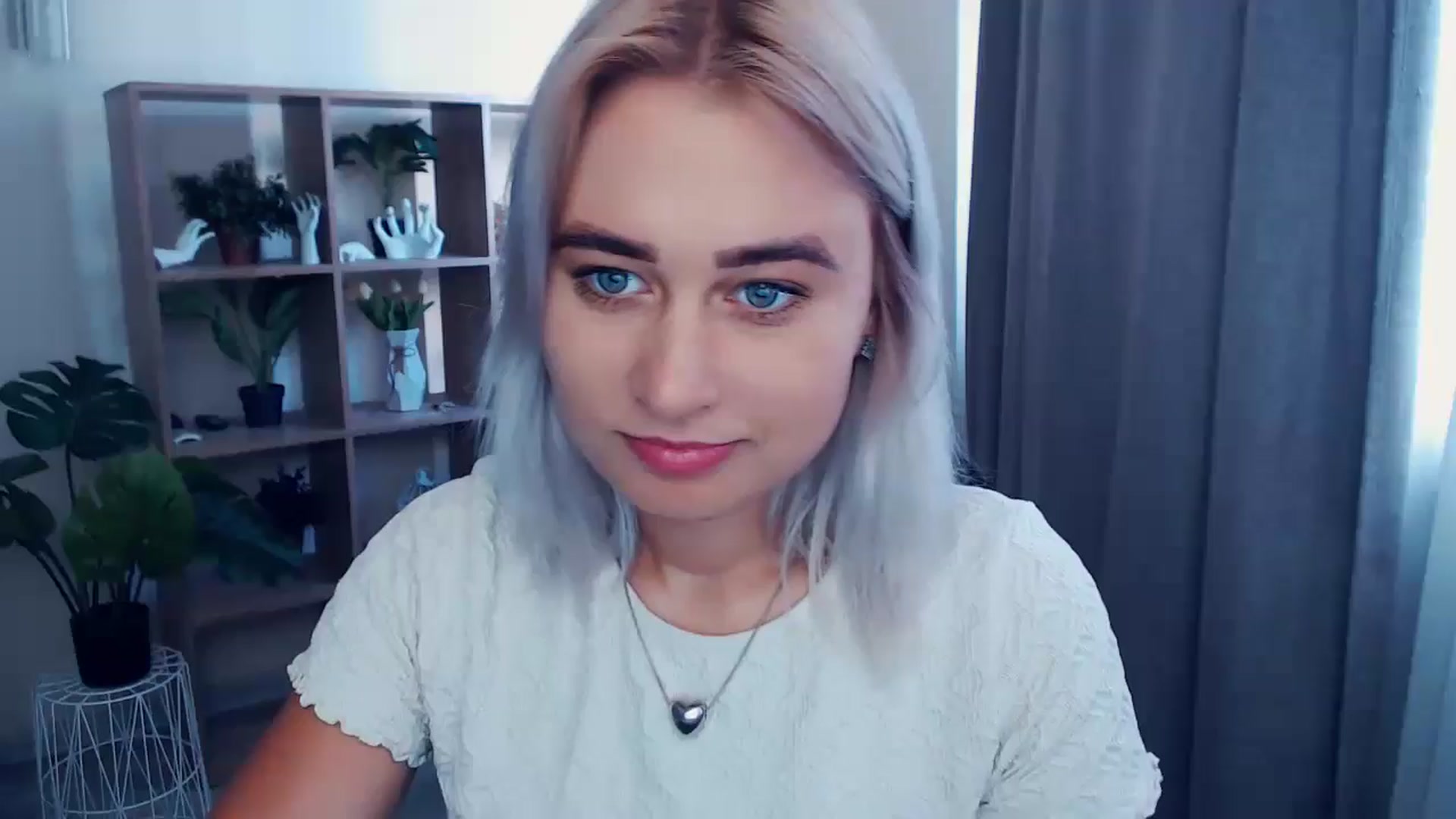 Gallery image thumbnail from Kukla_kolduna's myfreecams stream on, 06/21/2024, 16:13 image 14 of 20