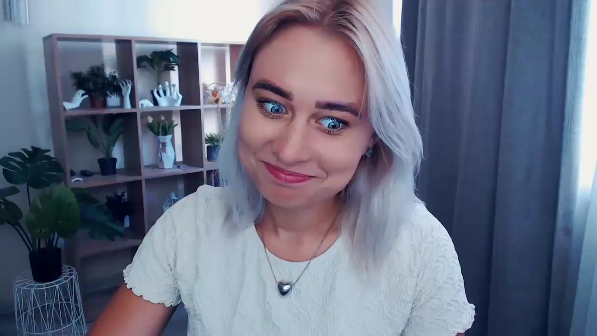 Gallery image thumbnail from Kukla_kolduna's myfreecams stream on, 06/21/2024, 16:13 image 1 of 20