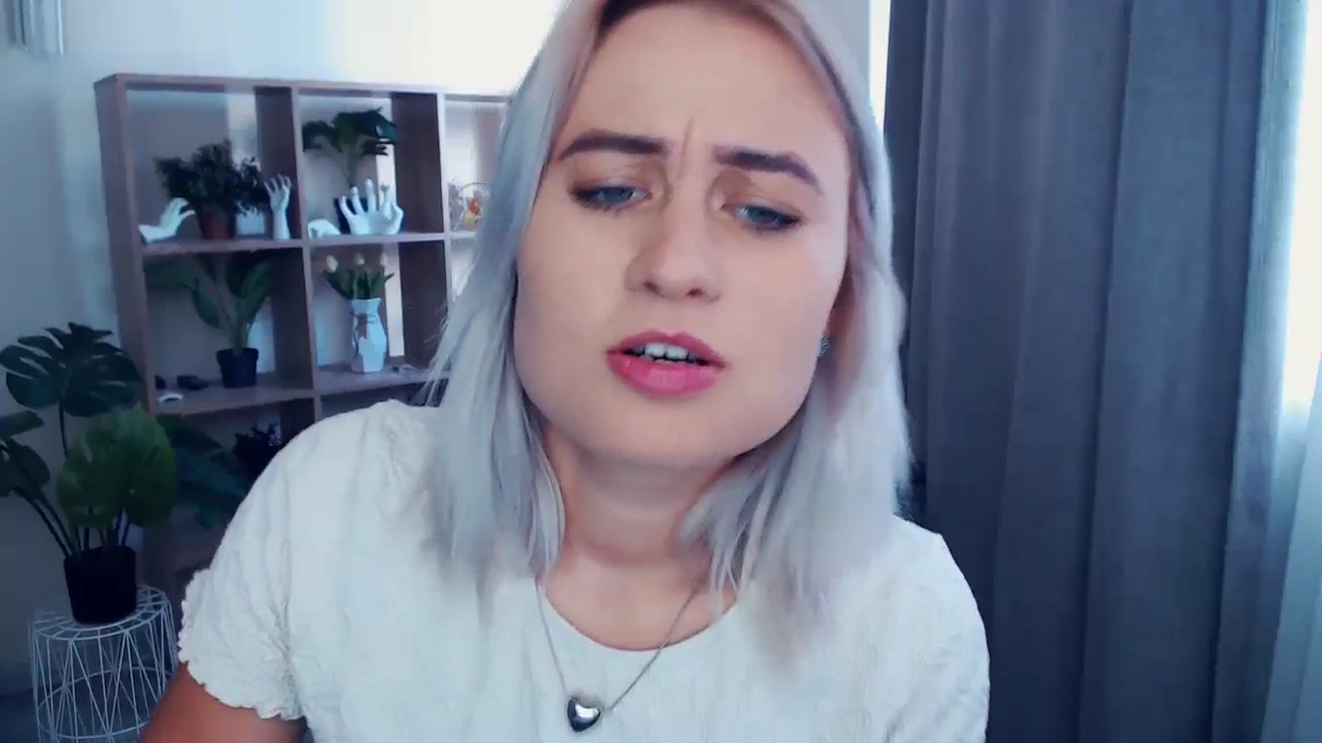 Gallery image thumbnail from Kukla_kolduna's myfreecams stream on, 06/21/2024, 16:13 image 16 of 20