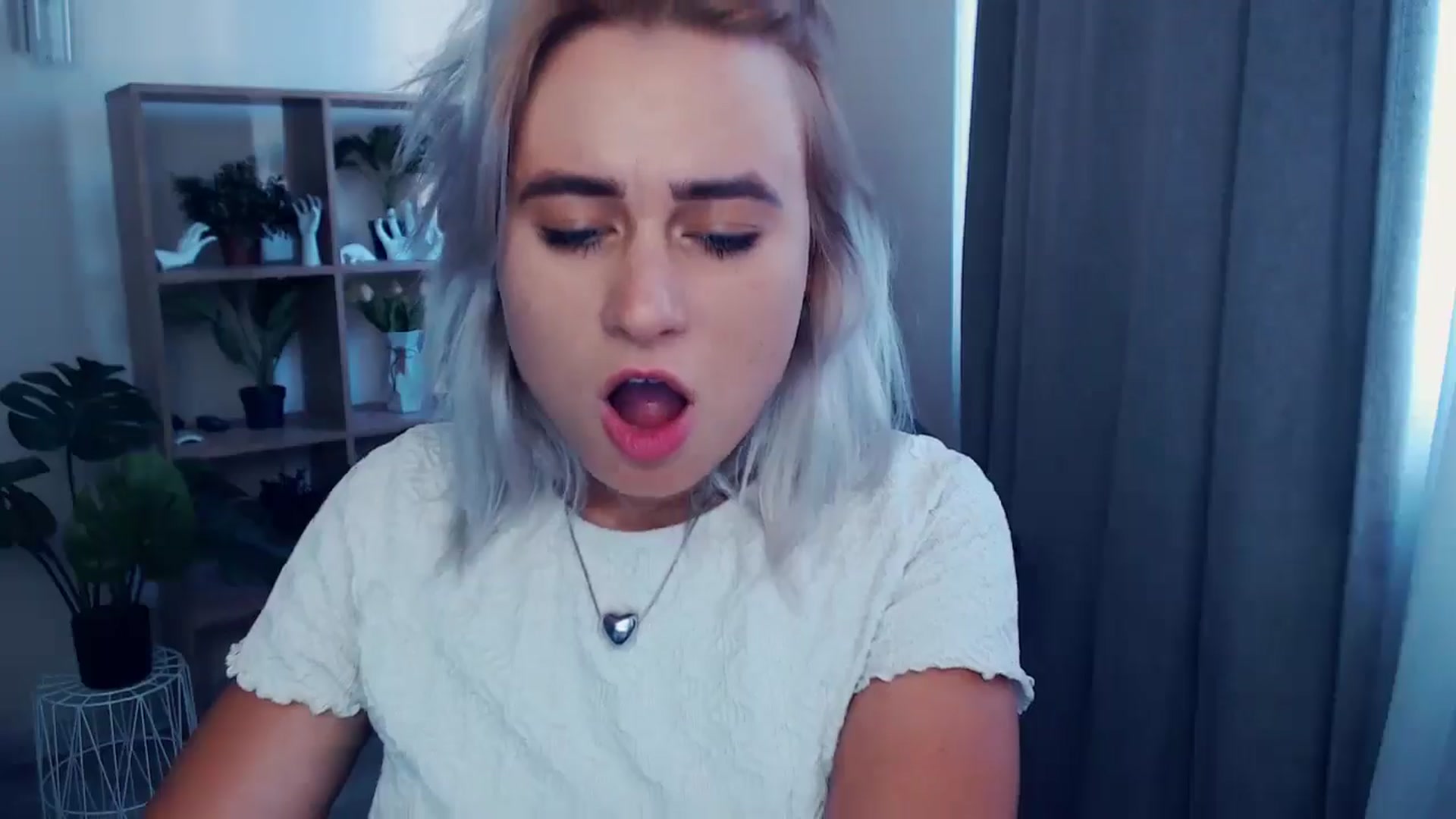 Gallery image thumbnail from Kukla_kolduna's myfreecams stream on, 06/21/2024, 16:55 image 4 of 20