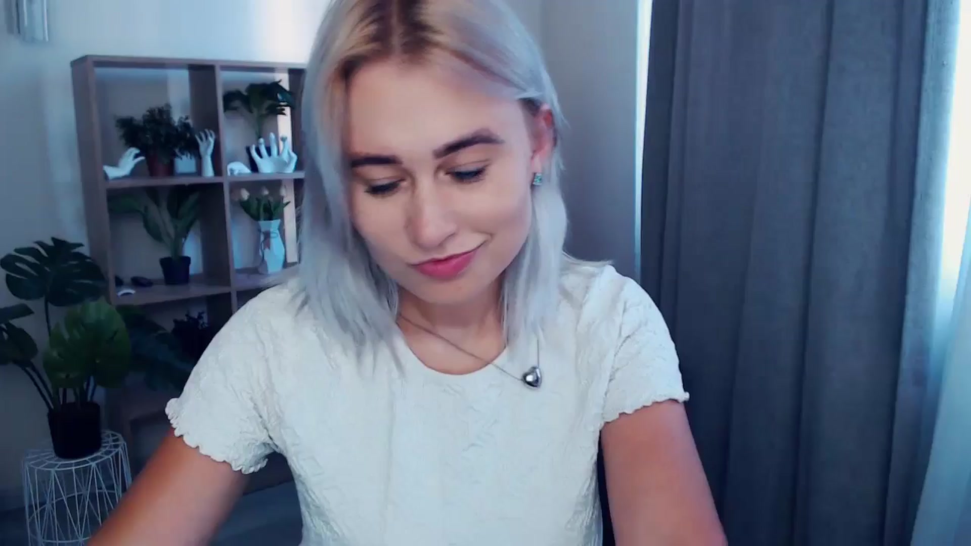 Gallery image thumbnail from Kukla_kolduna's myfreecams stream on, 06/21/2024, 16:55 image 20 of 20