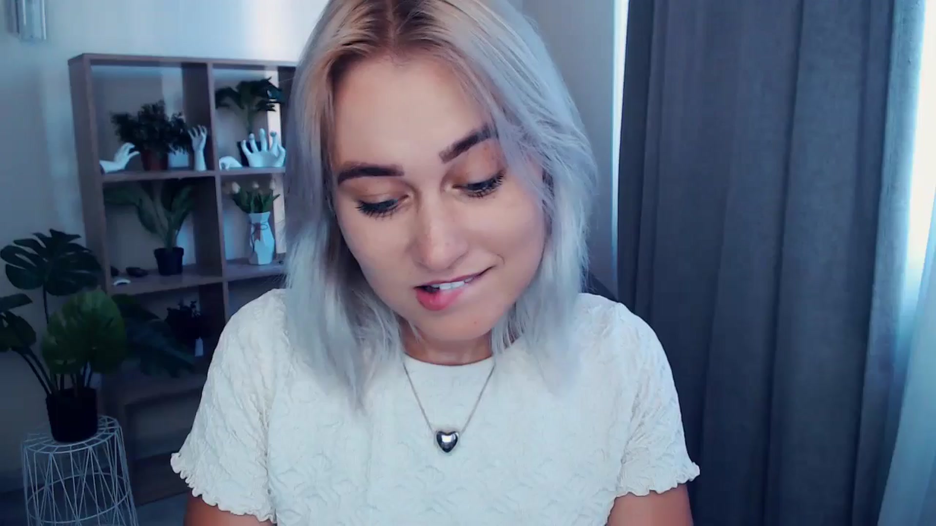 Gallery image thumbnail from Kukla_kolduna's myfreecams stream on, 06/21/2024, 16:55 image 15 of 20