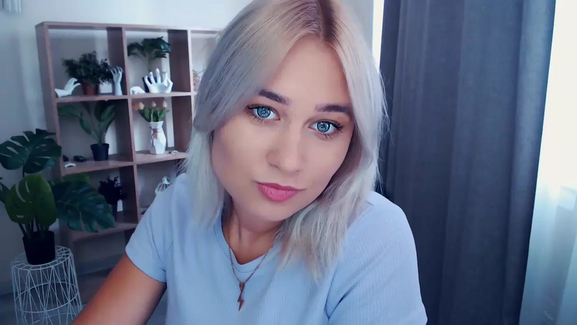 Gallery image thumbnail from Kukla_kolduna's myfreecams stream on, 06/23/2024, 11:39 image 4 of 20
