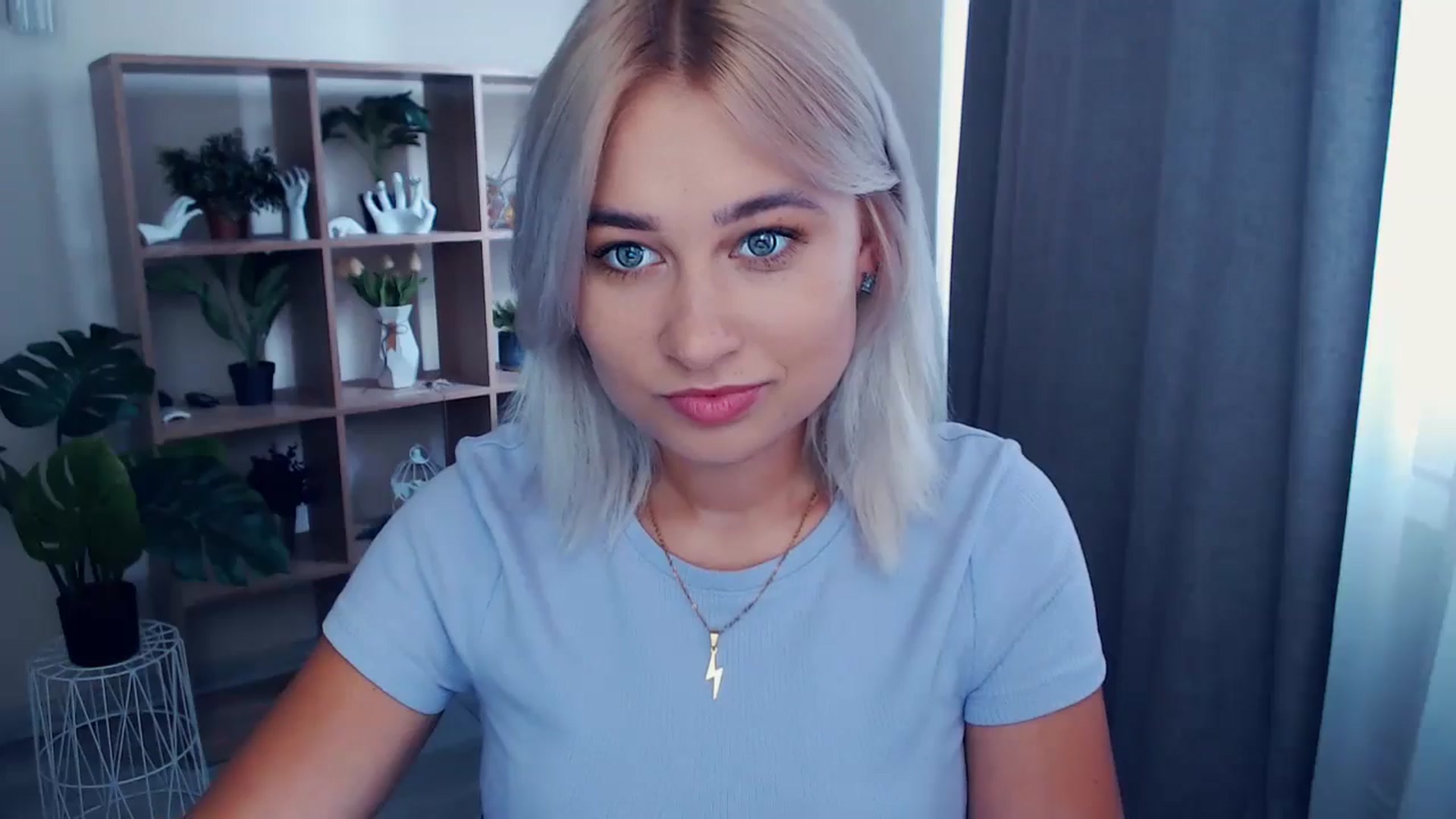 Gallery image thumbnail from Kukla_kolduna's myfreecams stream on, 06/23/2024, 11:39 image 10 of 20