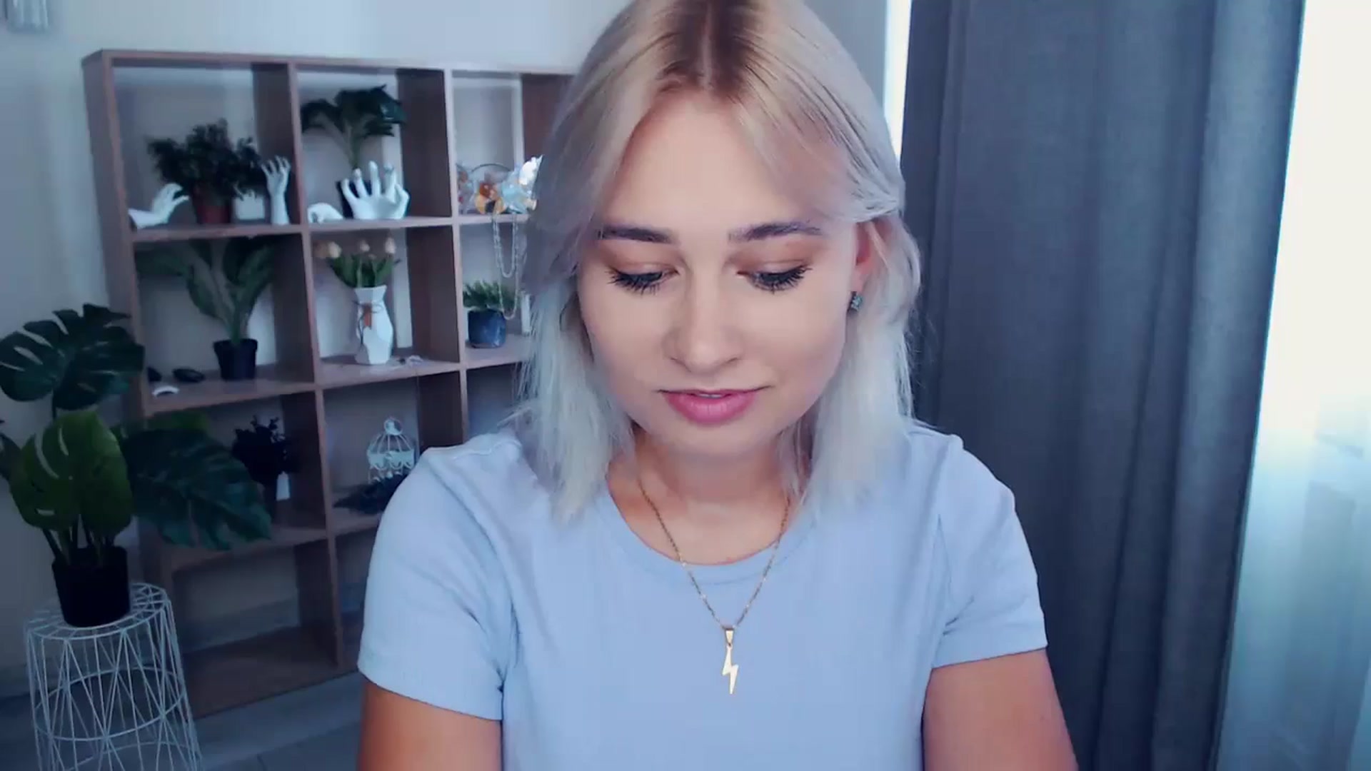 Gallery image thumbnail from Kukla_kolduna's myfreecams stream on, 06/23/2024, 12:16 image 16 of 20