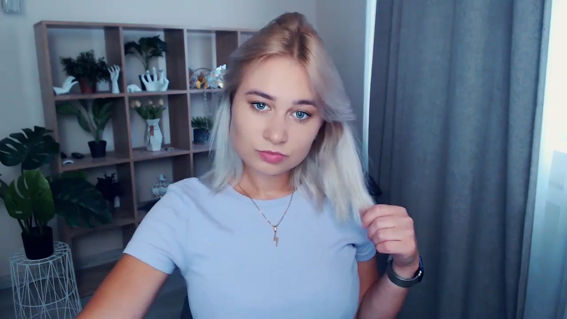 Gallery image thumbnail from Kukla_kolduna's myfreecams stream on, 06/23/2024, 12:43 image 7 of 20
