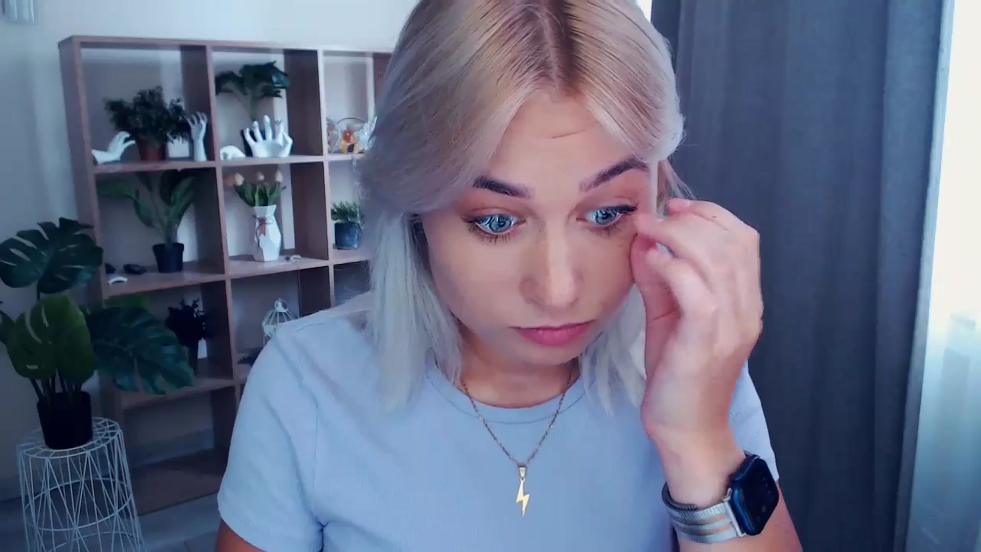 Gallery image thumbnail from Kukla_kolduna's myfreecams stream on, 06/23/2024, 12:43 image 19 of 20