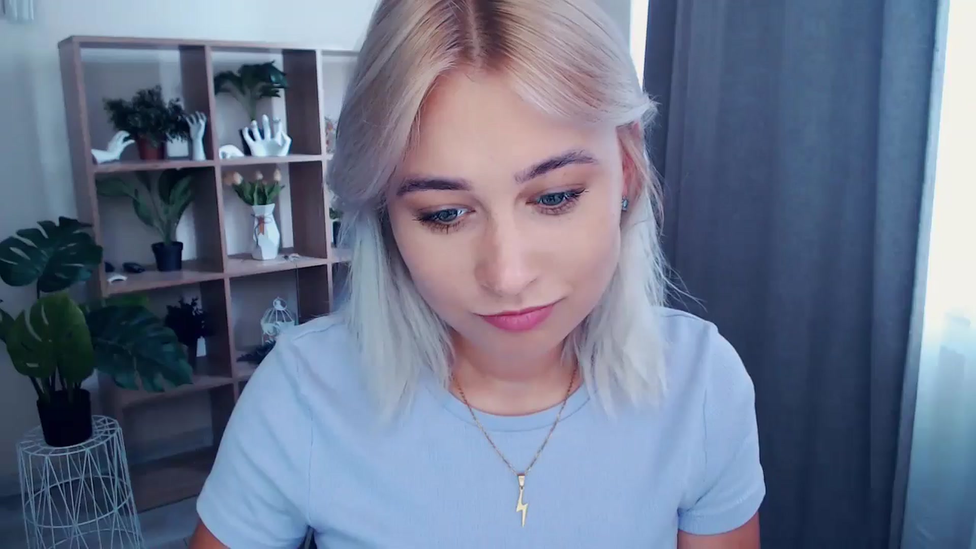 Gallery image thumbnail from Kukla_kolduna's myfreecams stream on, 06/23/2024, 12:43 image 17 of 20