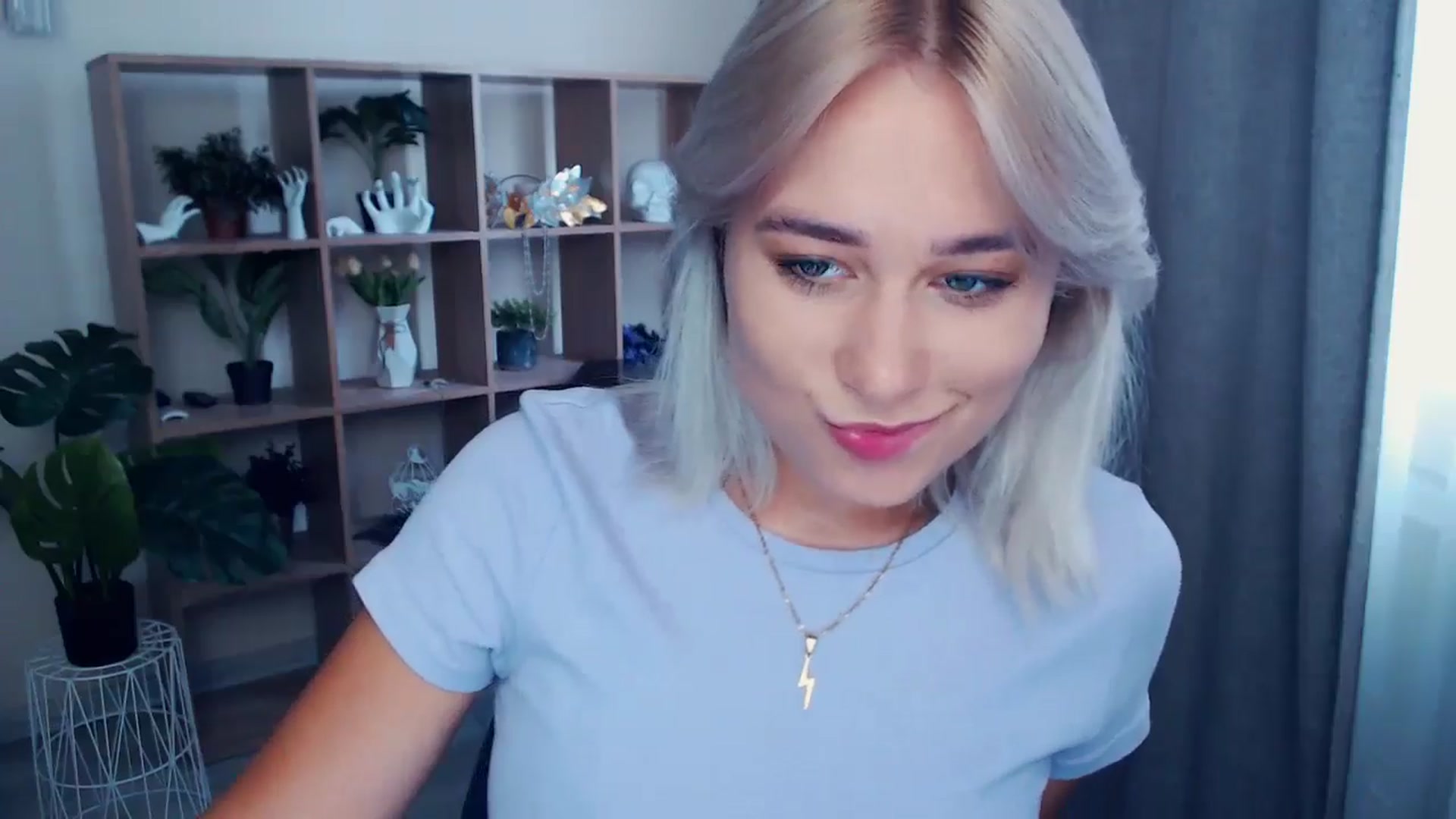 Gallery image thumbnail from Kukla_kolduna's myfreecams stream on, 06/23/2024, 12:43 image 9 of 20