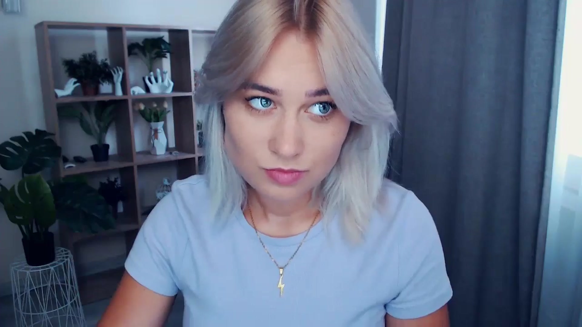 Gallery image thumbnail from Kukla_kolduna's myfreecams stream on, 06/23/2024, 13:13 image 2 of 20