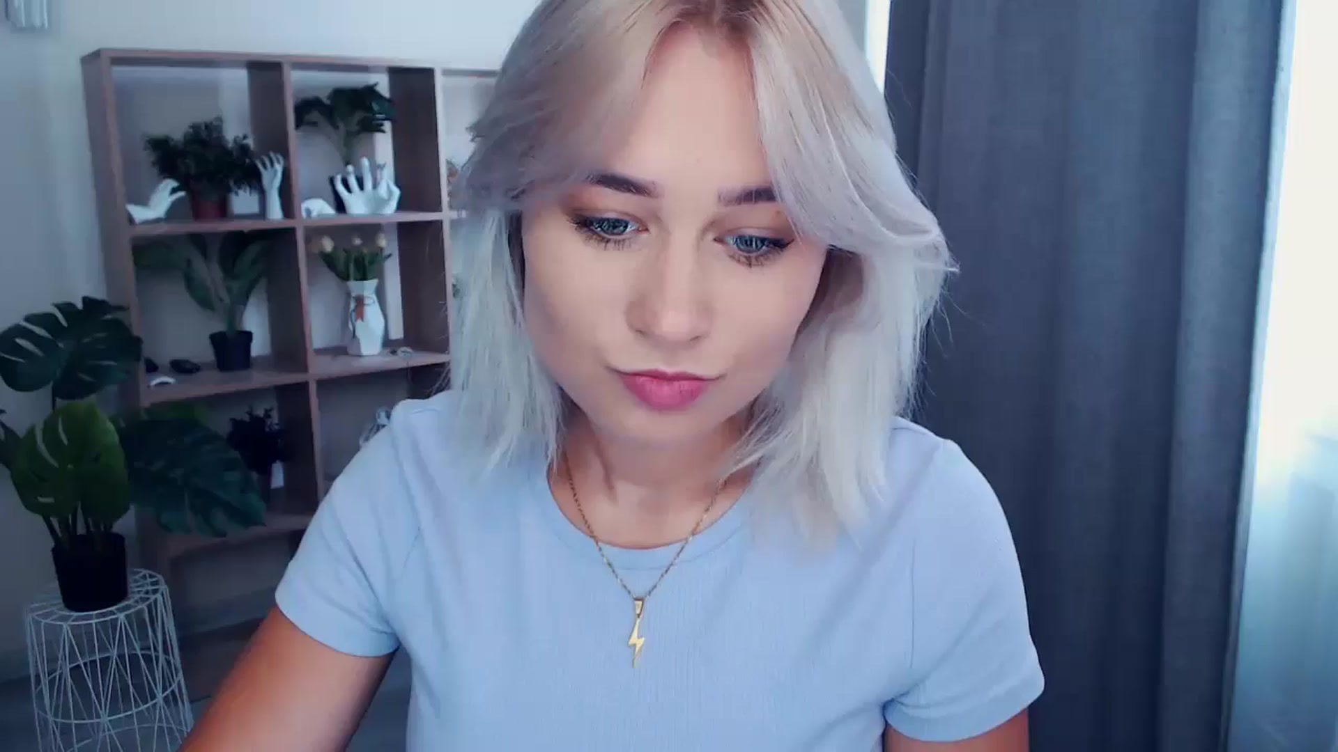 Gallery image thumbnail from Kukla_kolduna's myfreecams stream on, 06/23/2024, 13:13 image 7 of 20